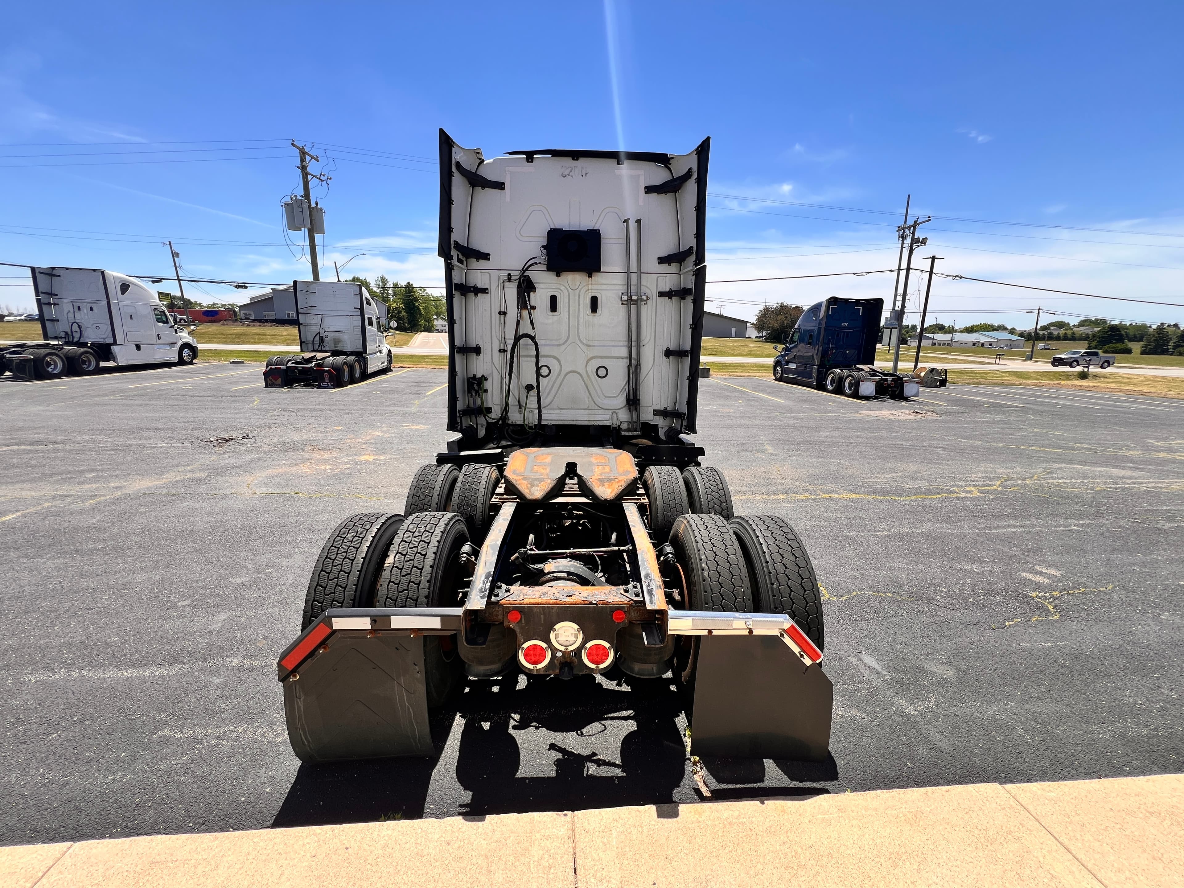 2022 Freightliner Cascadia 126