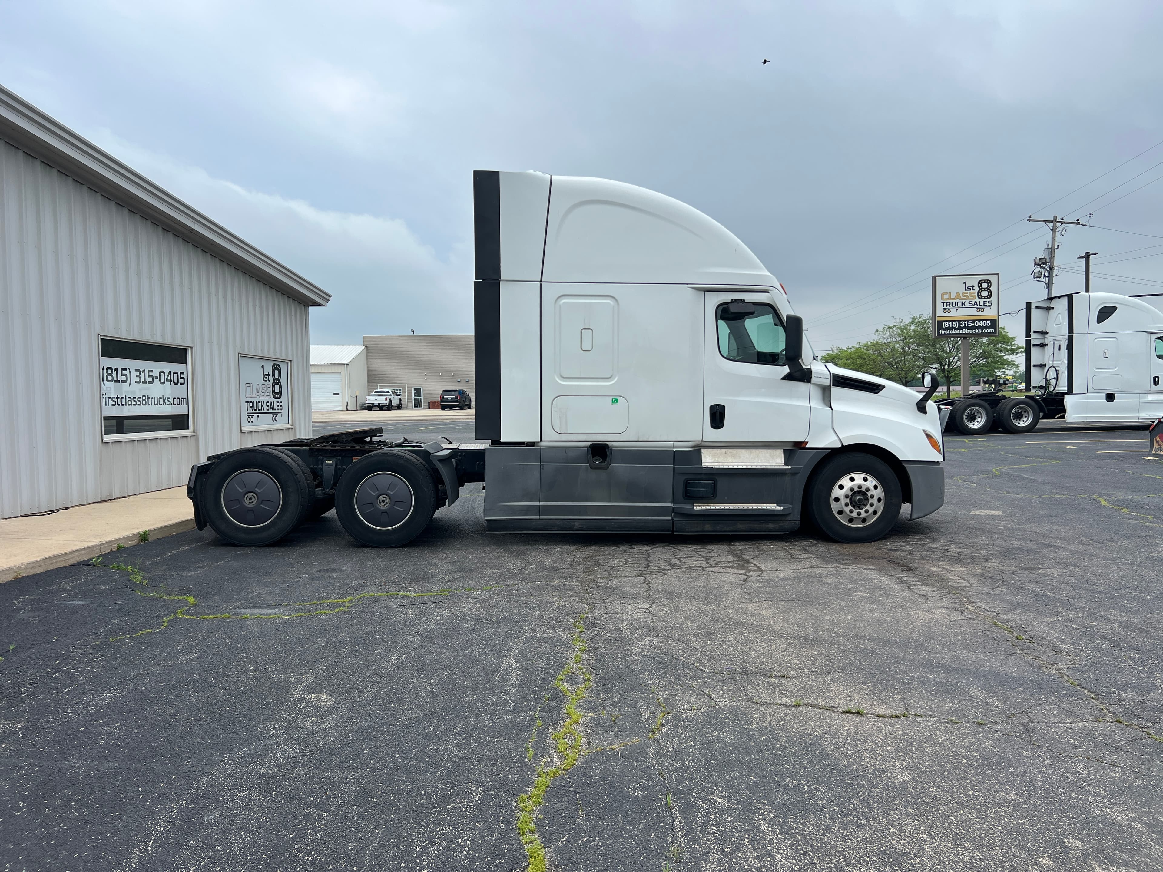 2022 Freightliner Cascadia 126