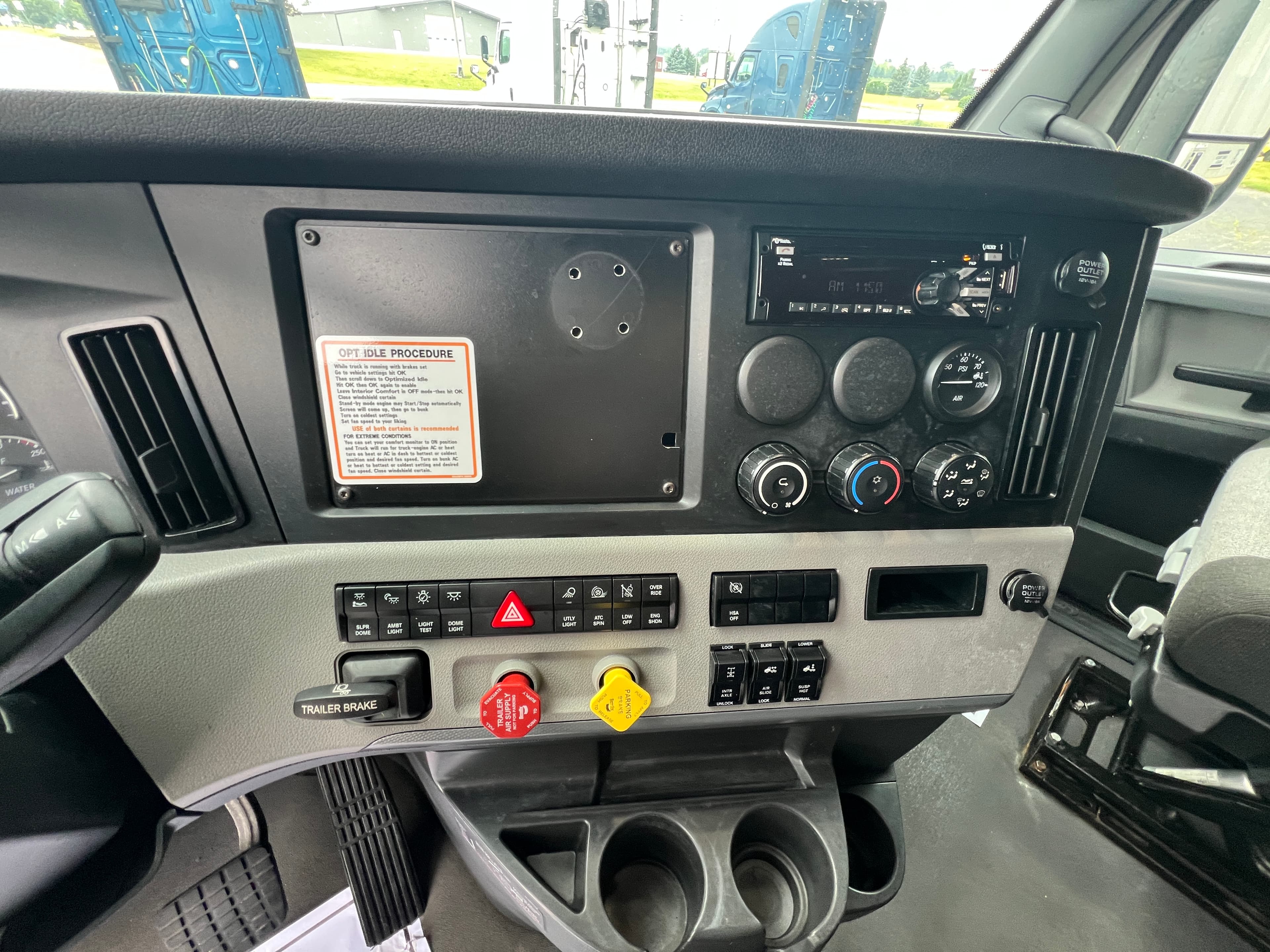 2022 Freightliner Cascadia 126