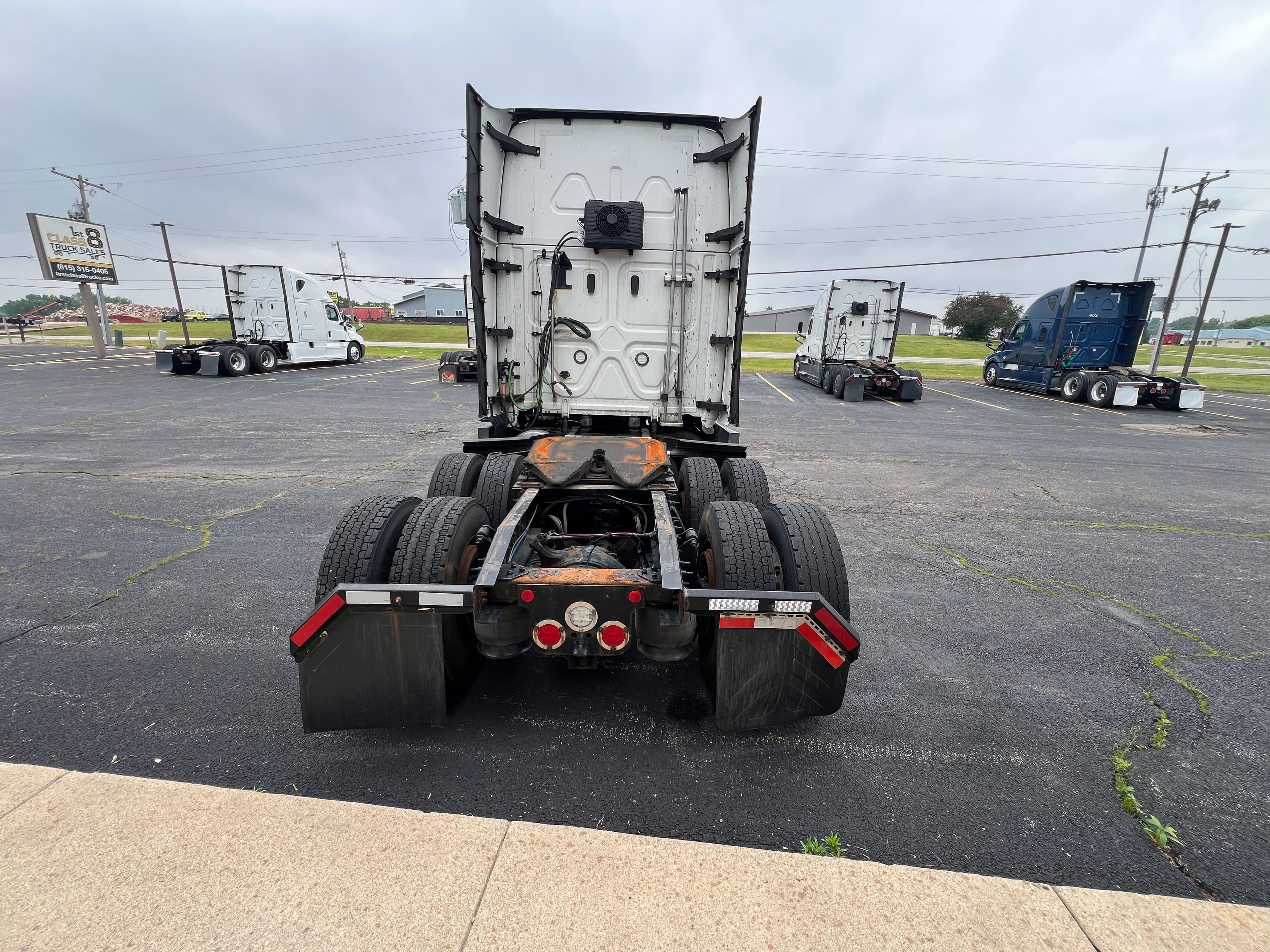 2022 Freightliner Cascadia 126