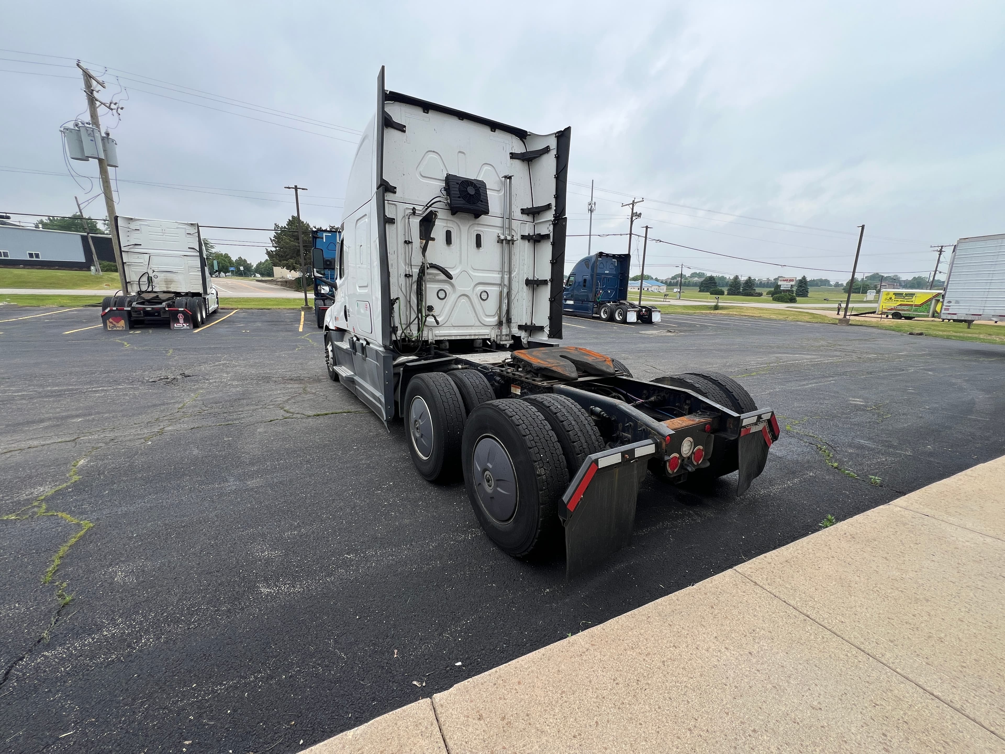 2022 Freightliner Cascadia 126