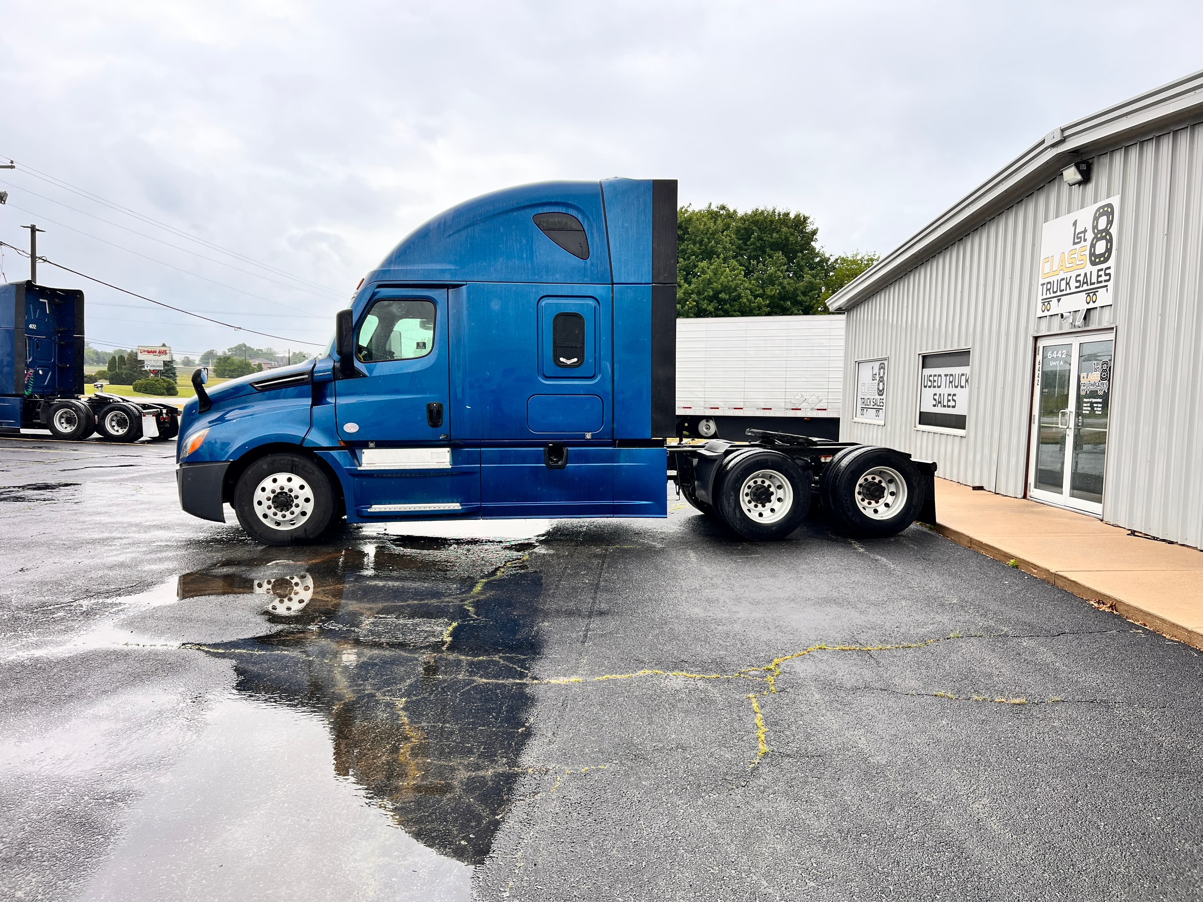 2020 Freightliner Cascadia 126