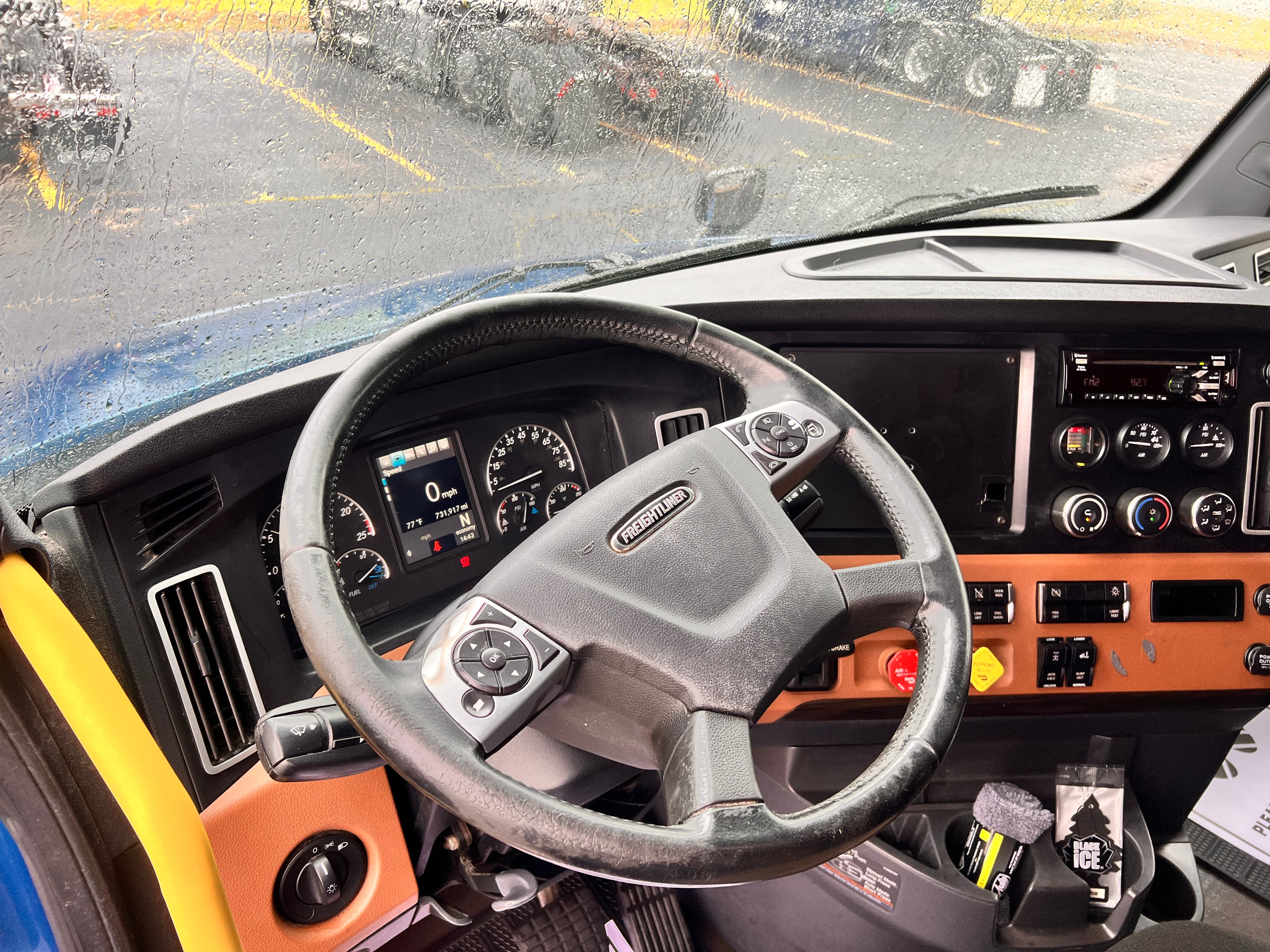 2020 Freightliner Cascadia 126