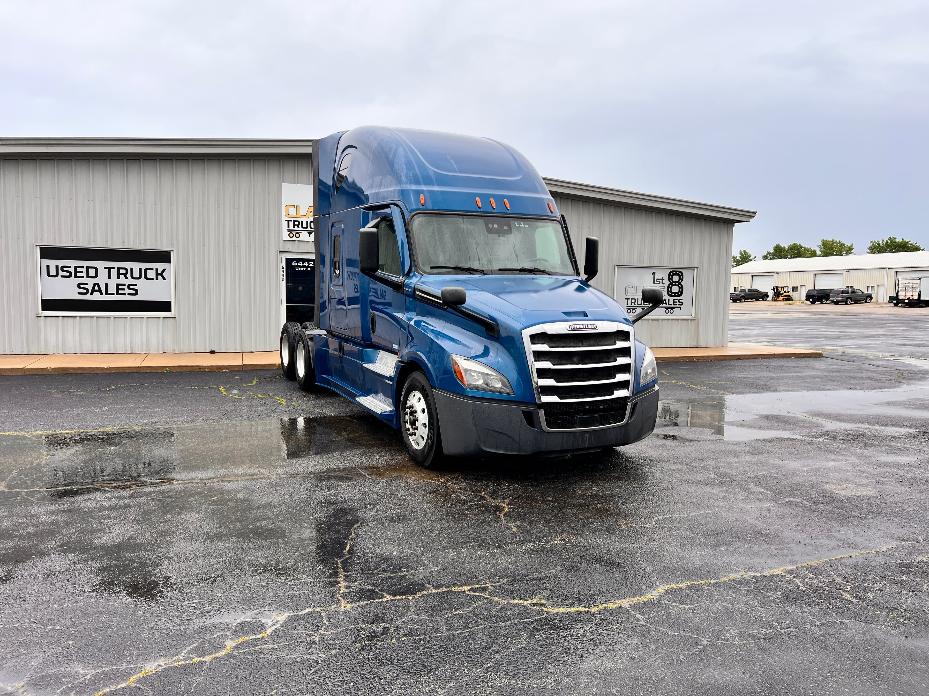 2020 Freightliner Cascadia 126