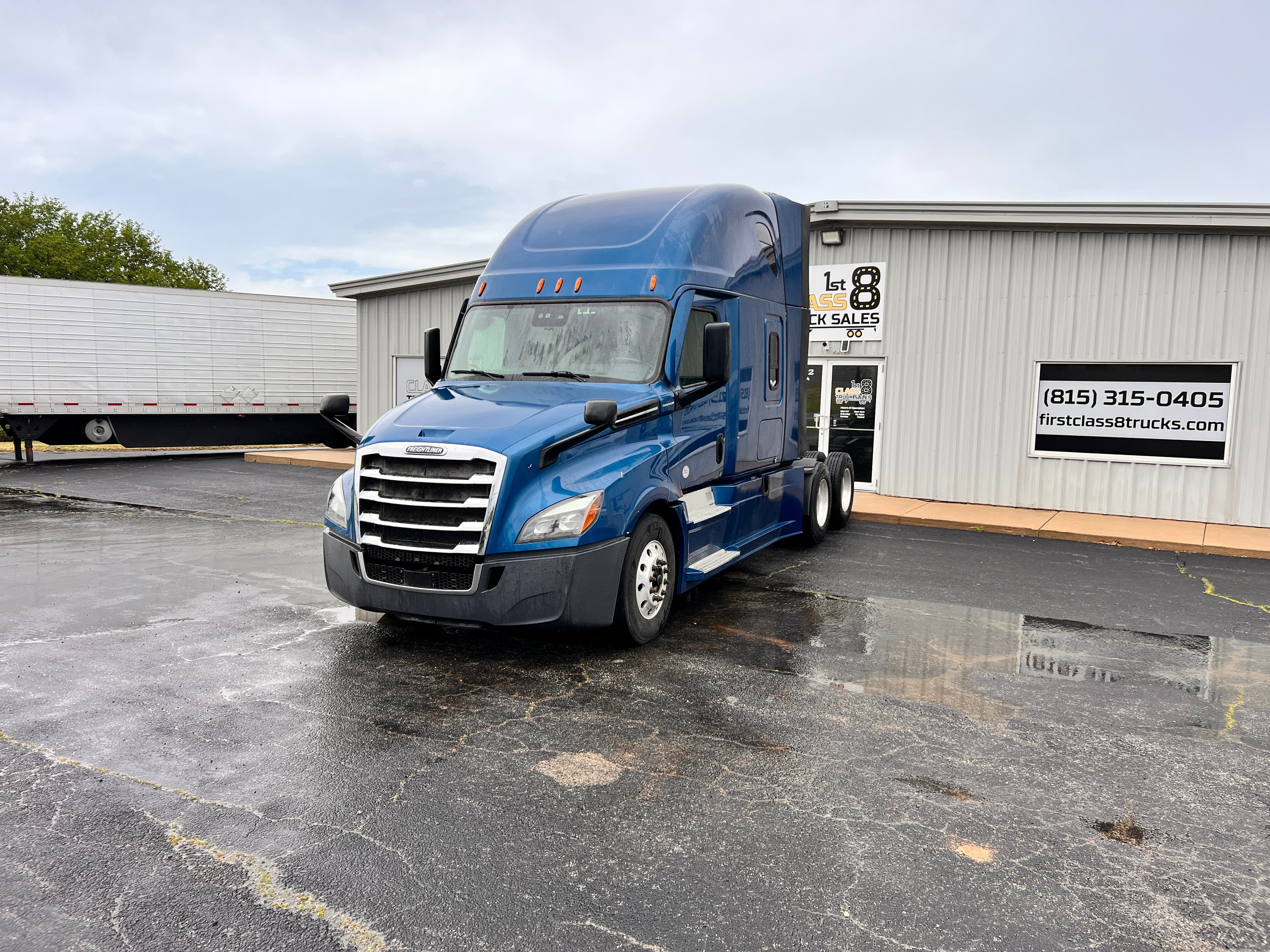 2020 Freightliner Cascadia 126