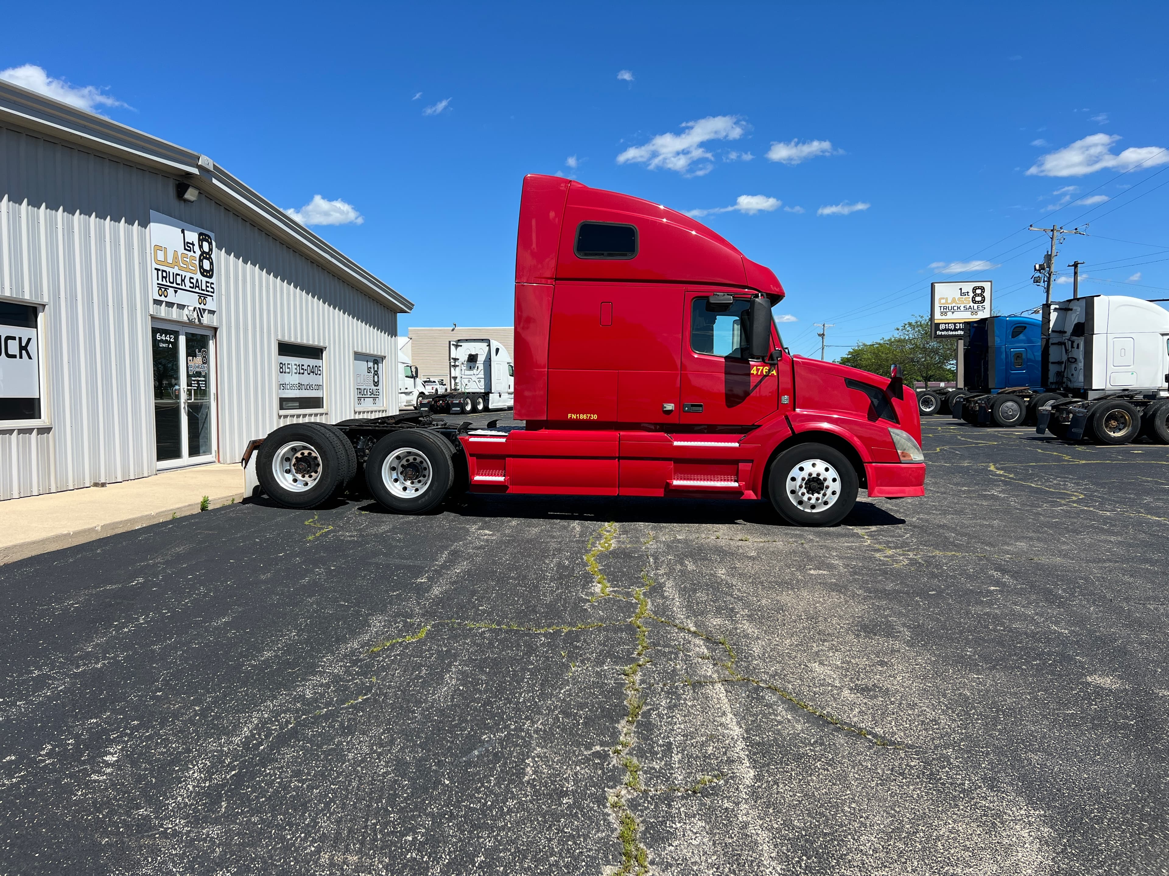 2015 Volvo VNL670