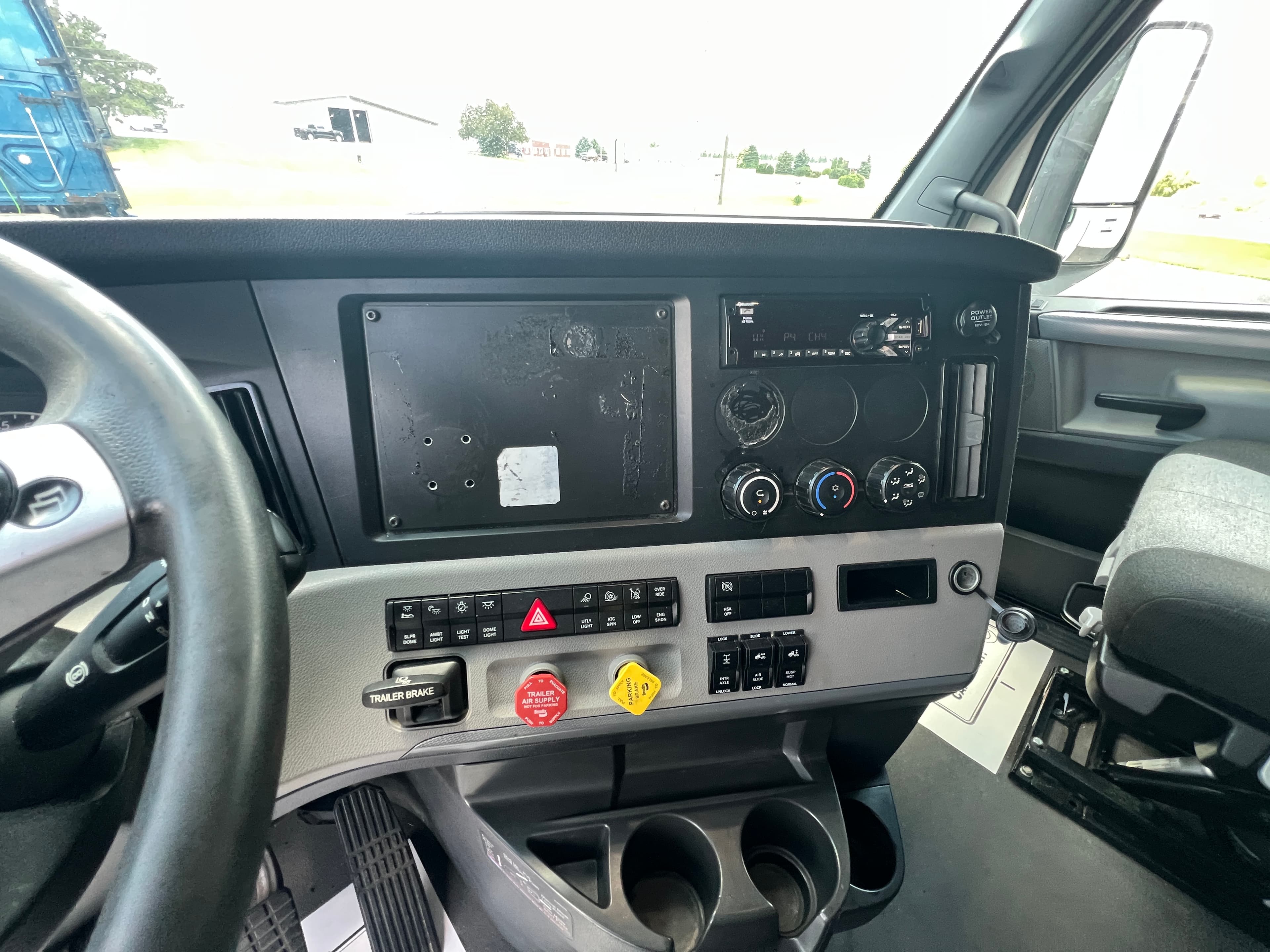 2022 Freightliner Cascadia 126