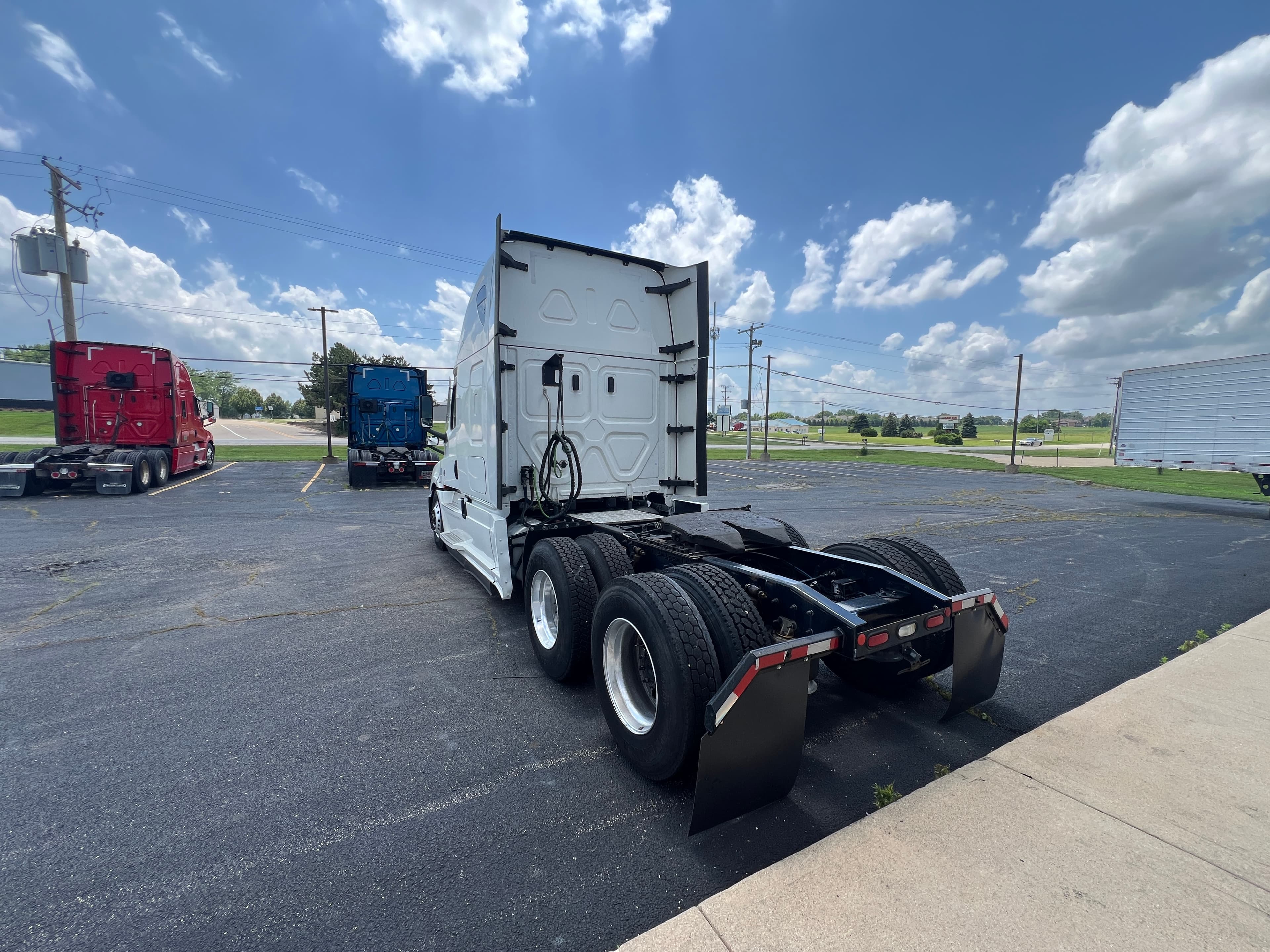 2022 Freightliner Cascadia 126