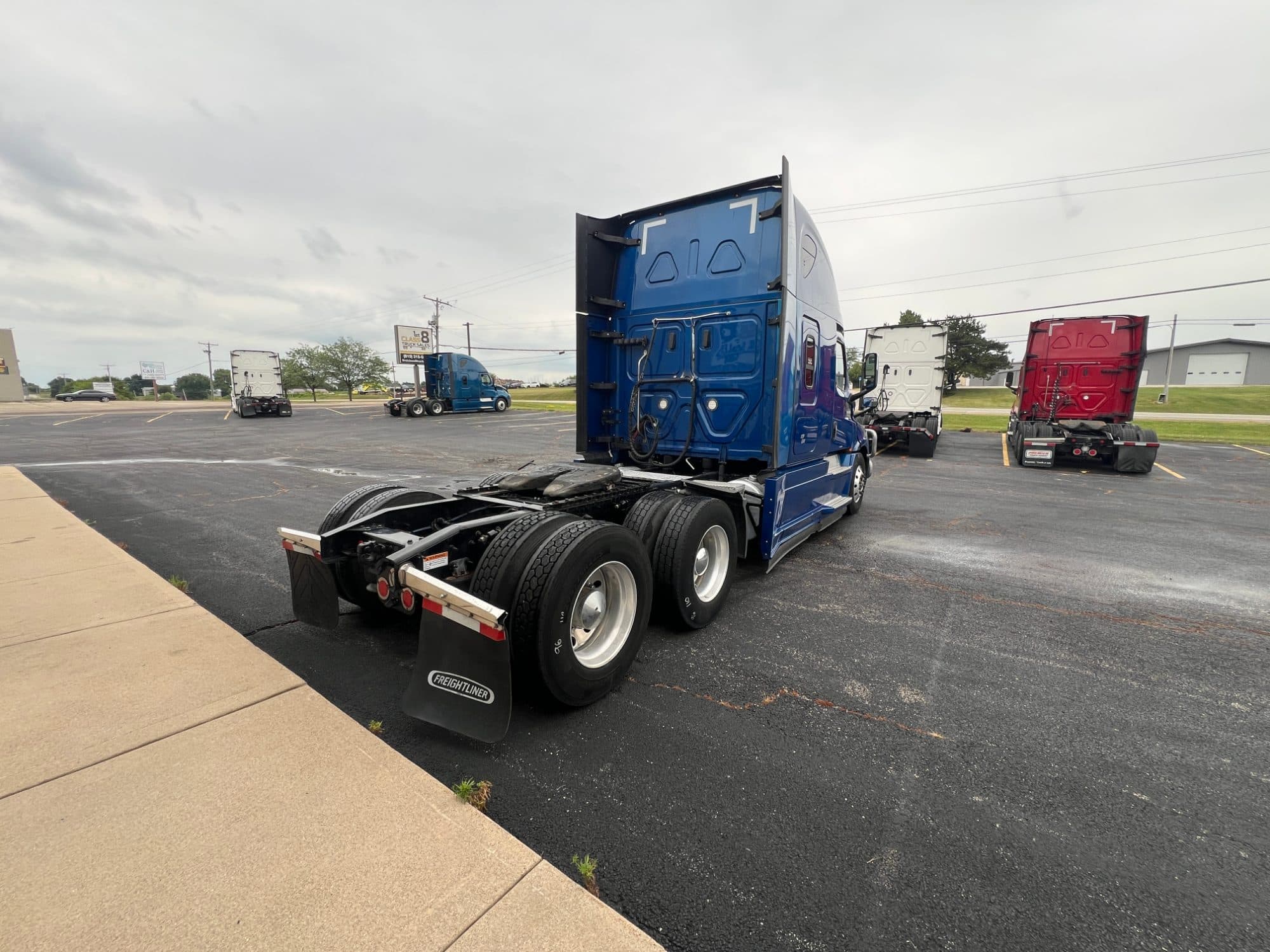 2022 Freightliner Cascadia 126