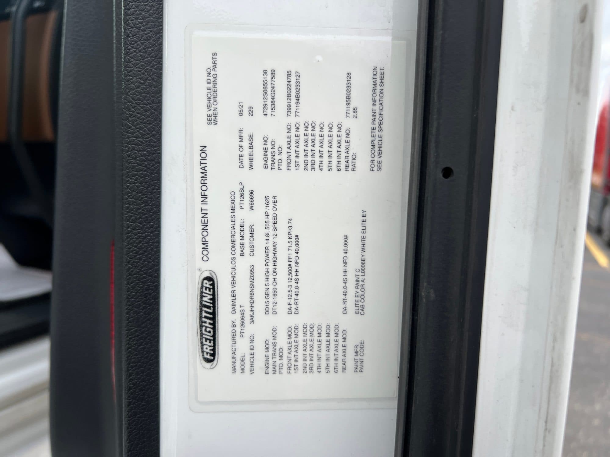 2022 Freightliner Cascadia 126