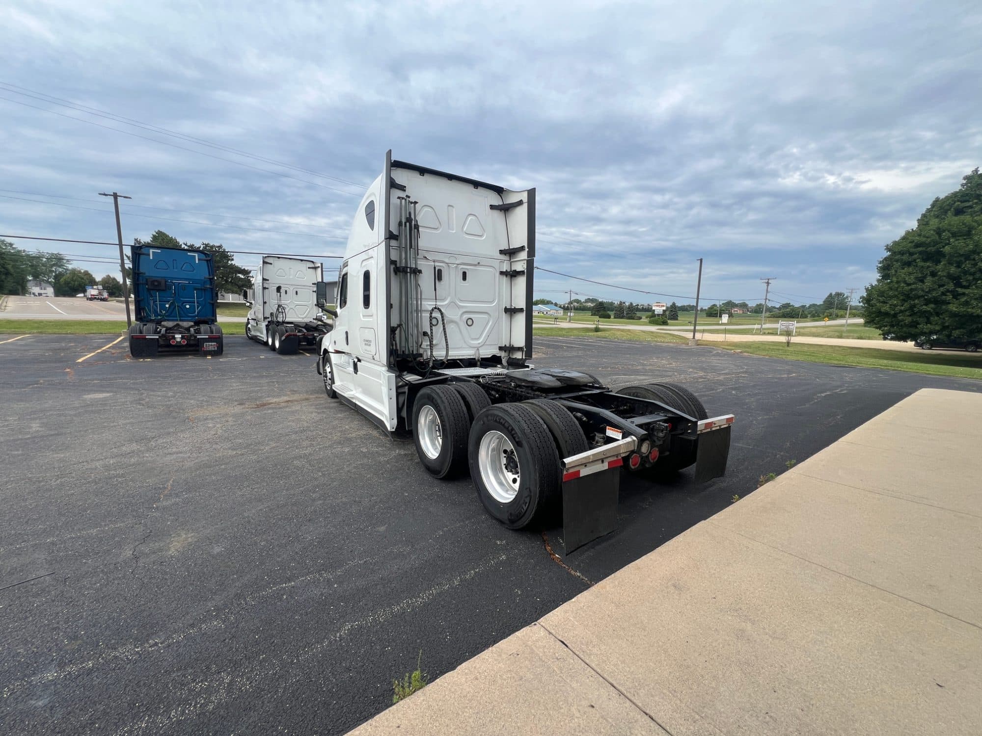 2022 Freightliner Cascadia 126
