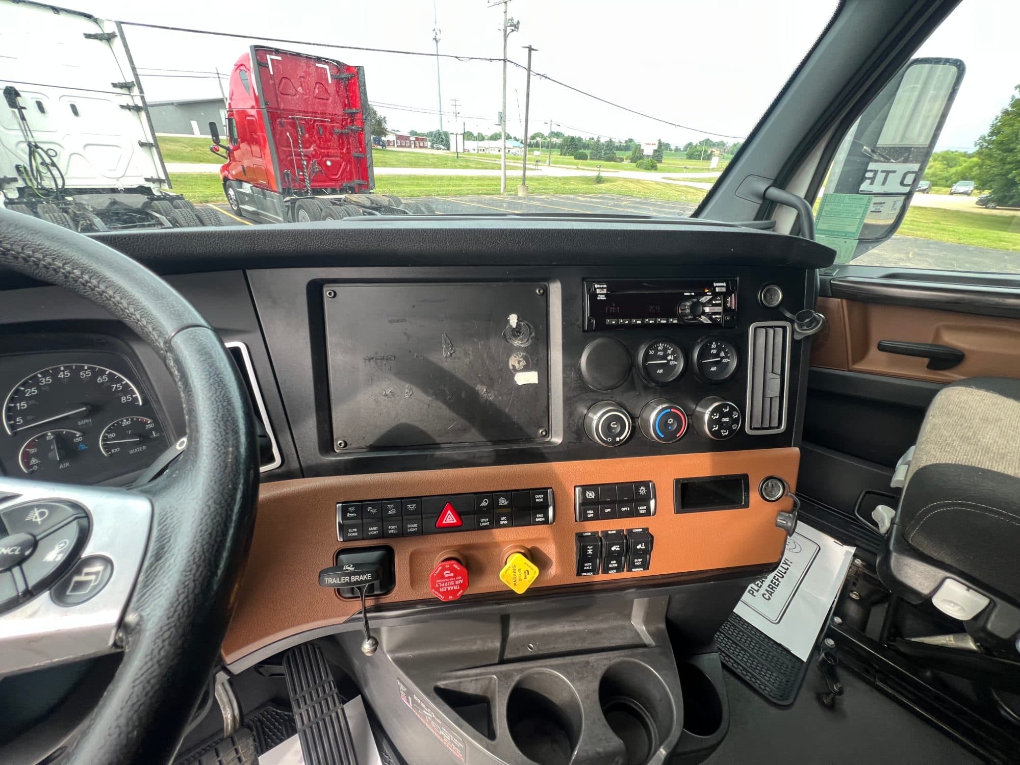 2022 Freightliner Cascadia 126