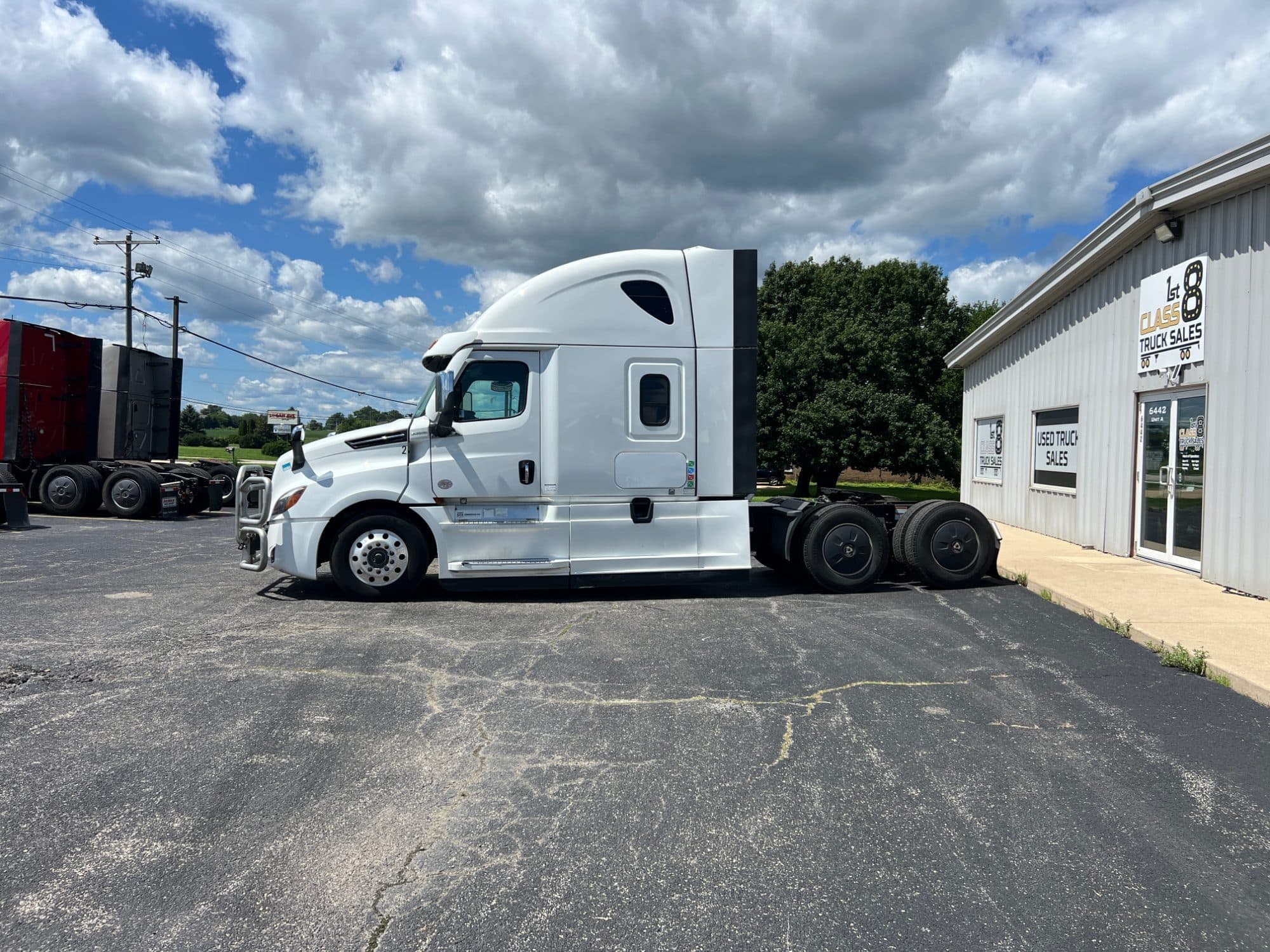 2023 Freightliner Cascadia 126