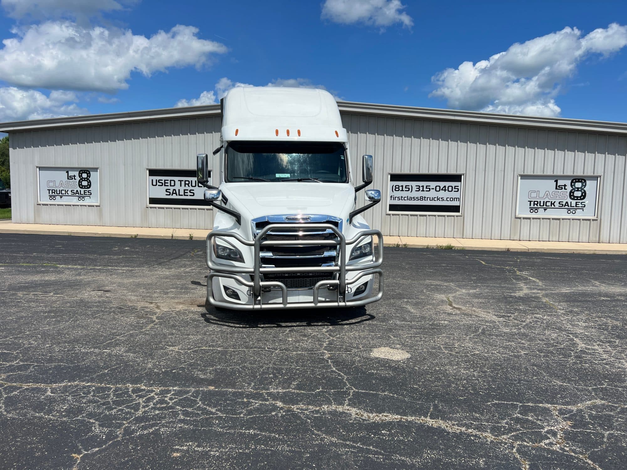 2023 Freightliner Cascadia 126
