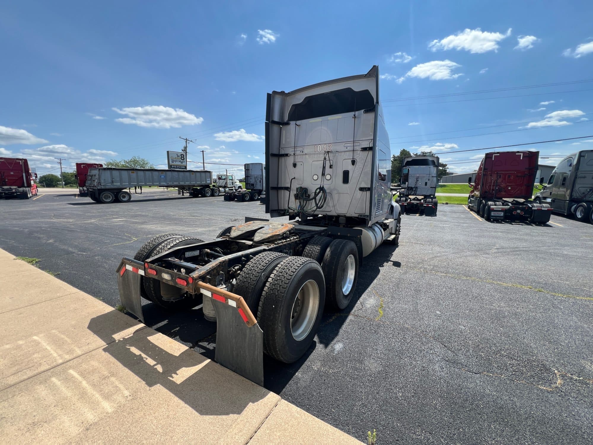 2021 International LT625