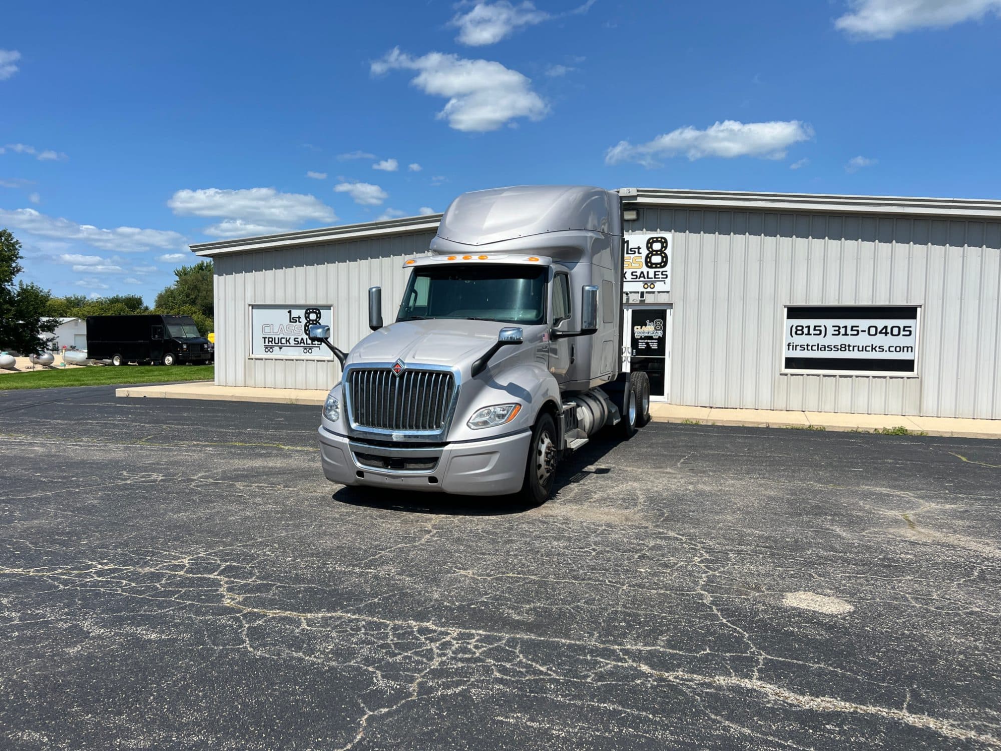 2021 International LT625
