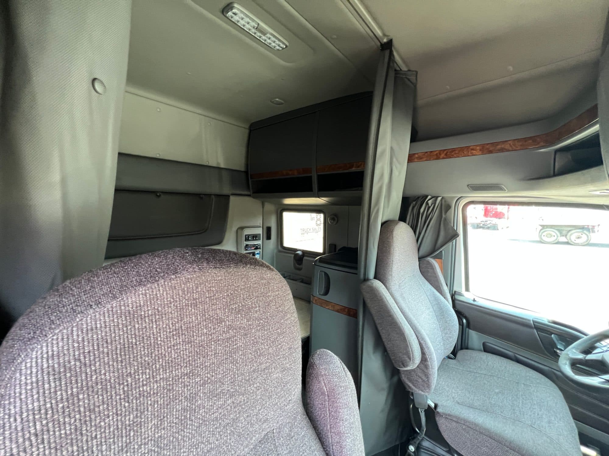 2021 International LT625