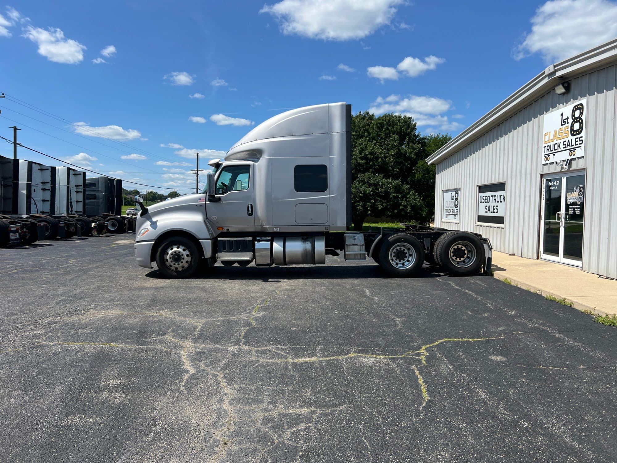 2021 International LT625