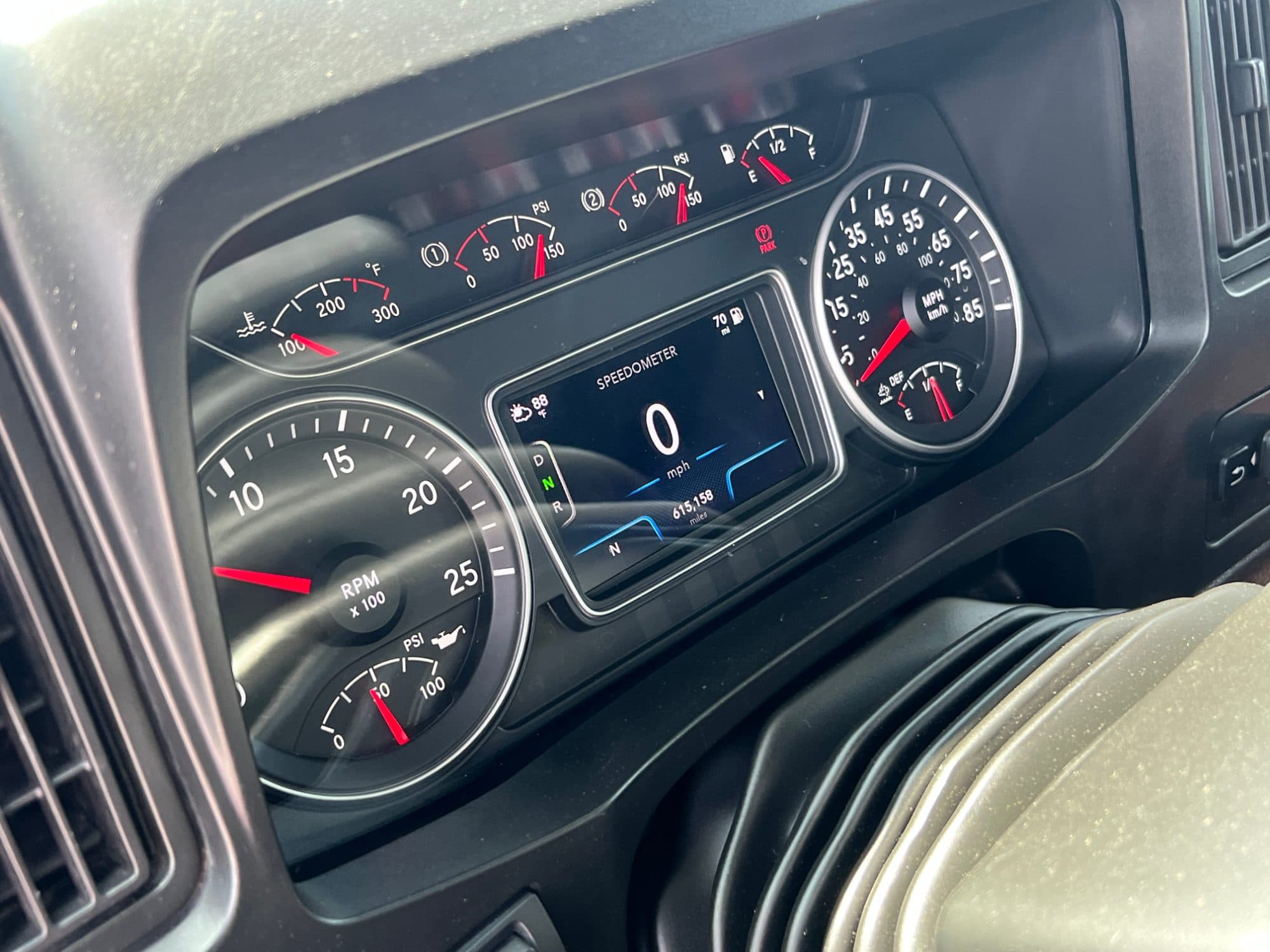 2021 International LT625