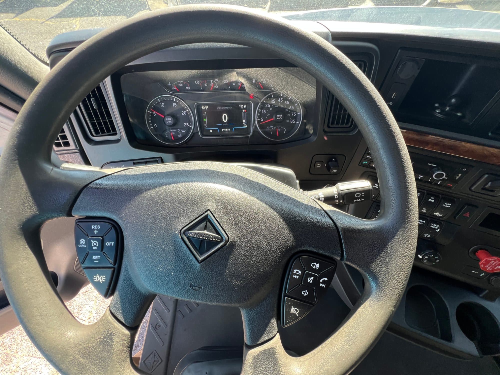 2021 International LT625