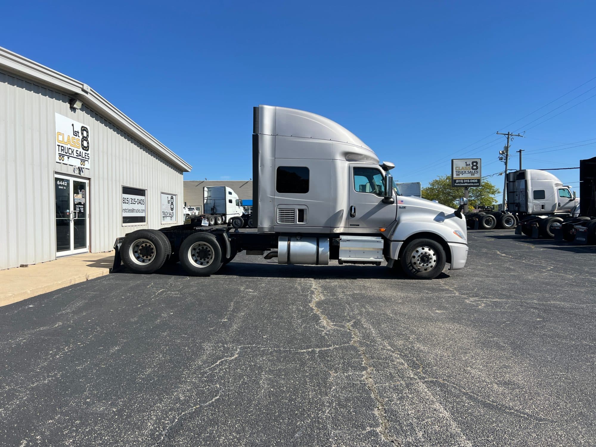 2021 International LT625