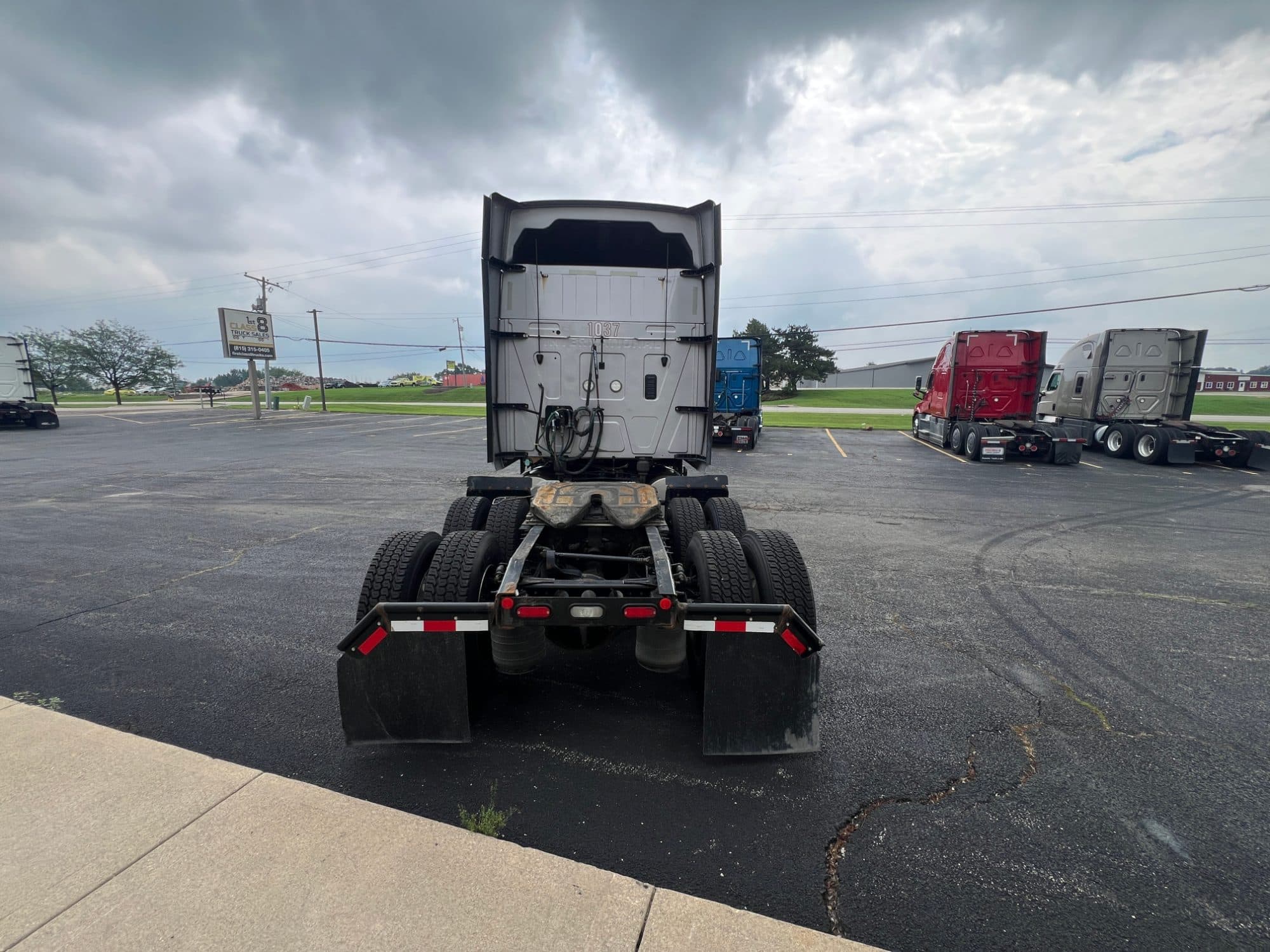 2021 International LT625