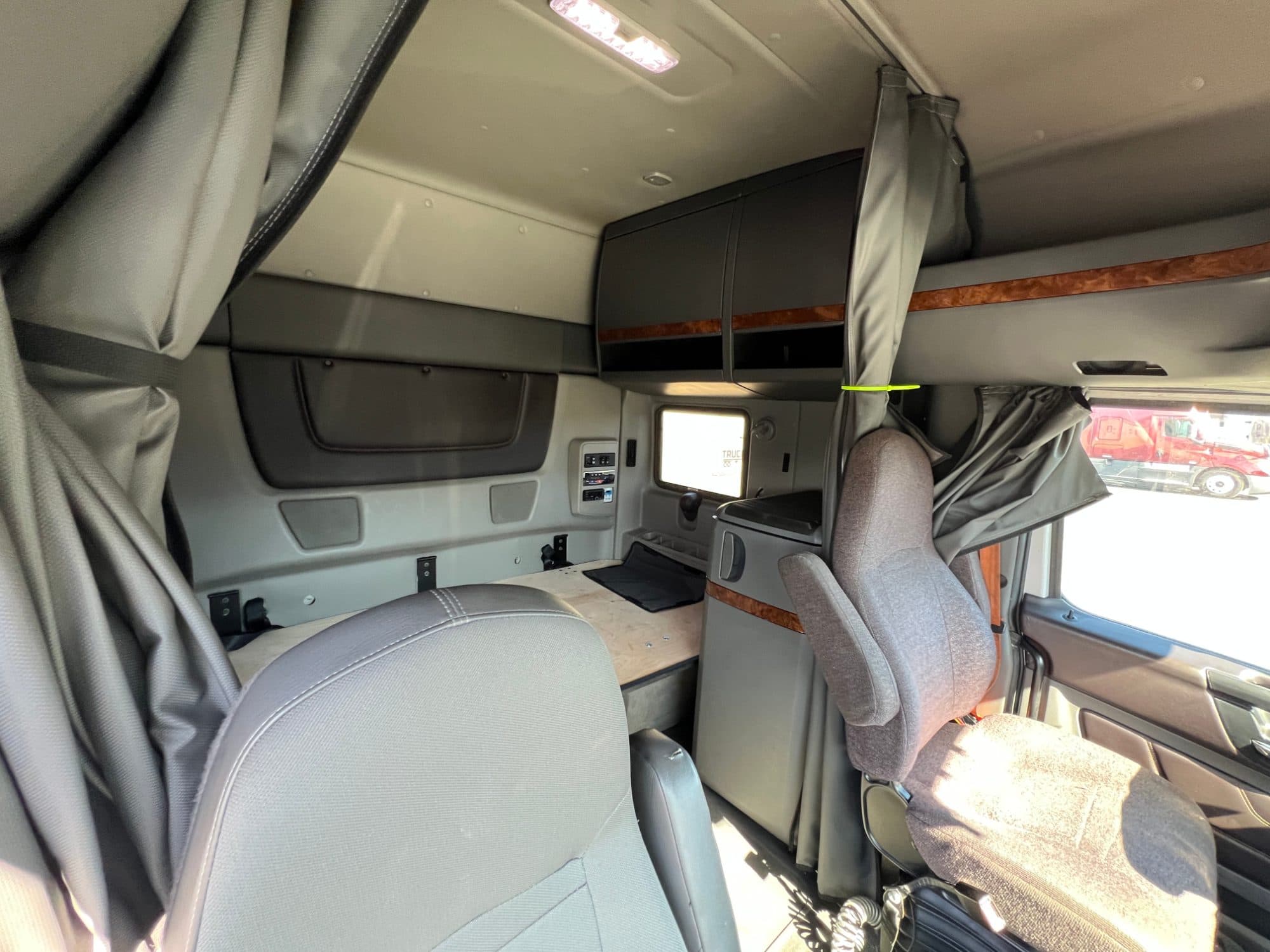 2021 International LT625