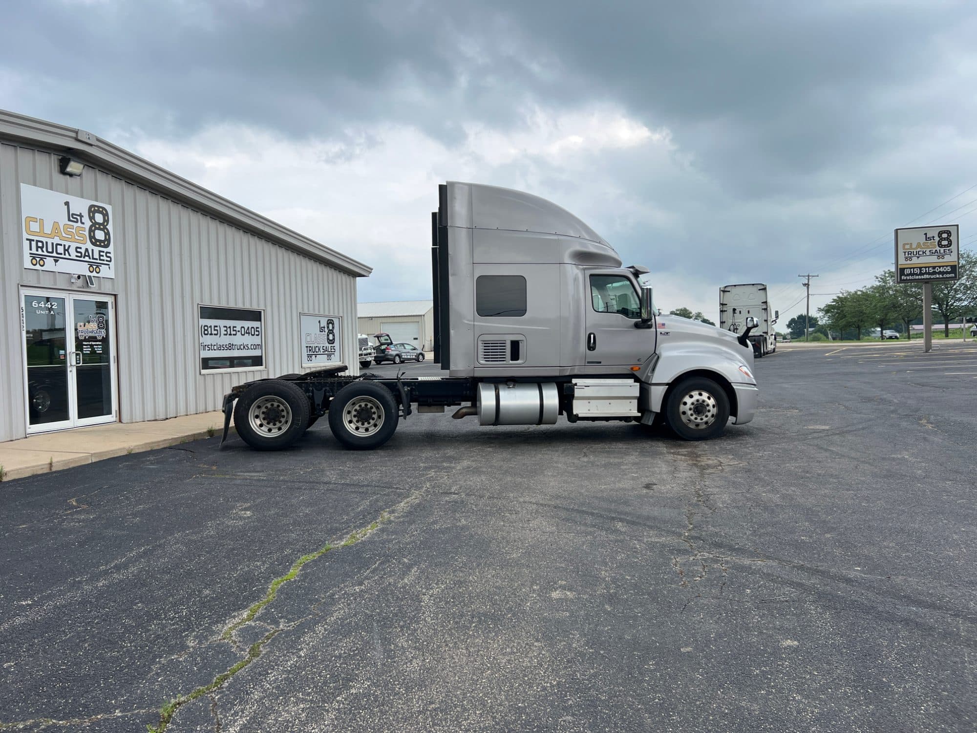 2021 International LT625