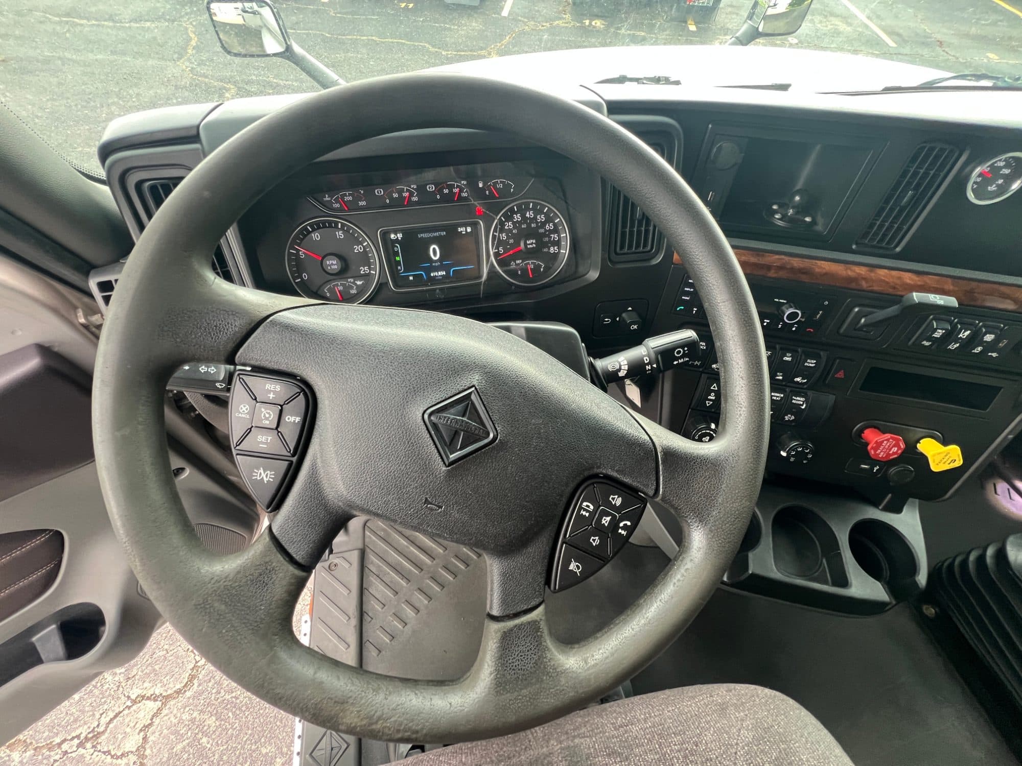 2021 International LT625