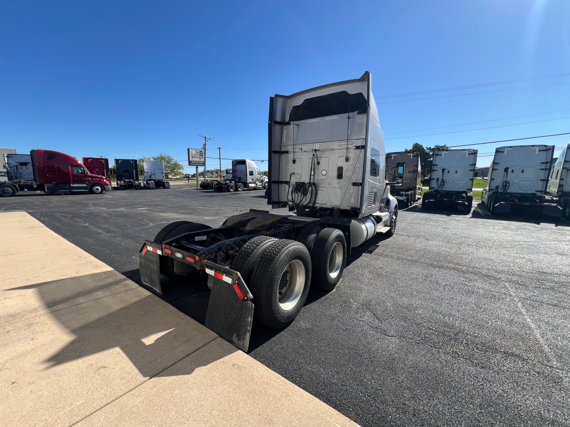 2021 International LT625