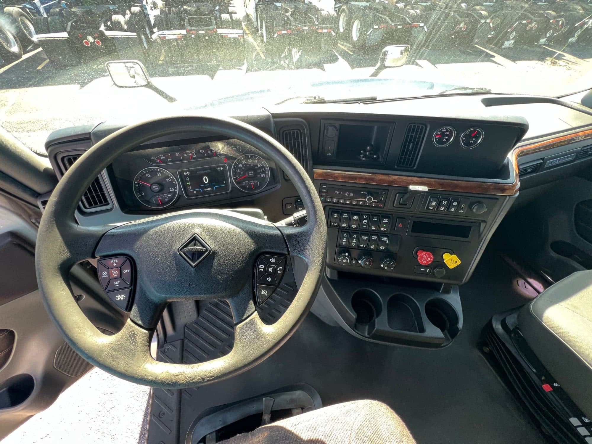 2021 International LT625