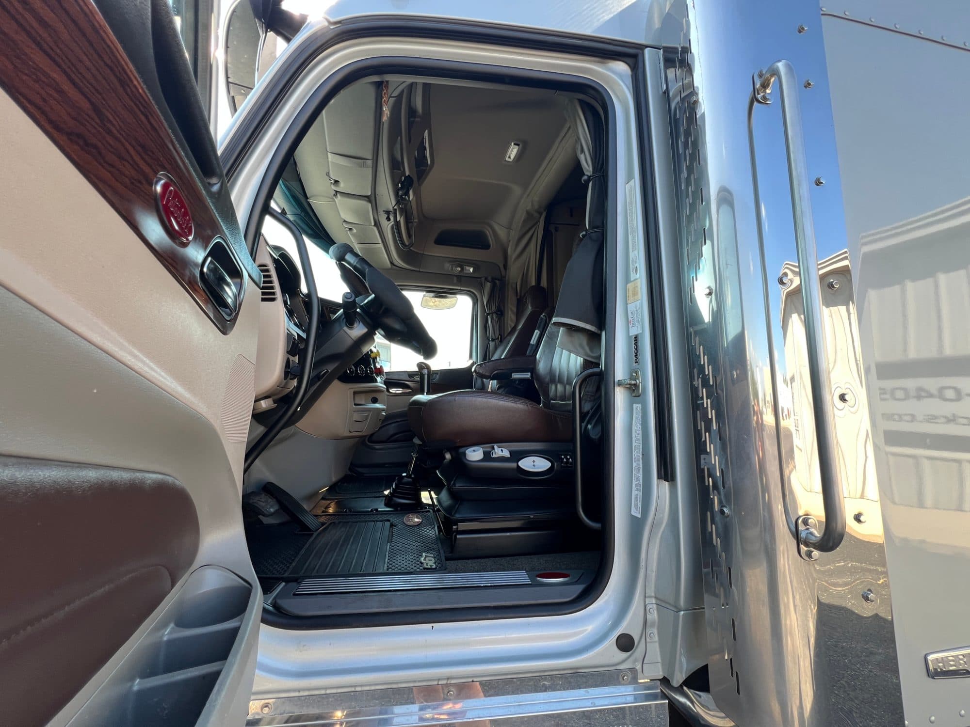 2020 Peterbilt 567