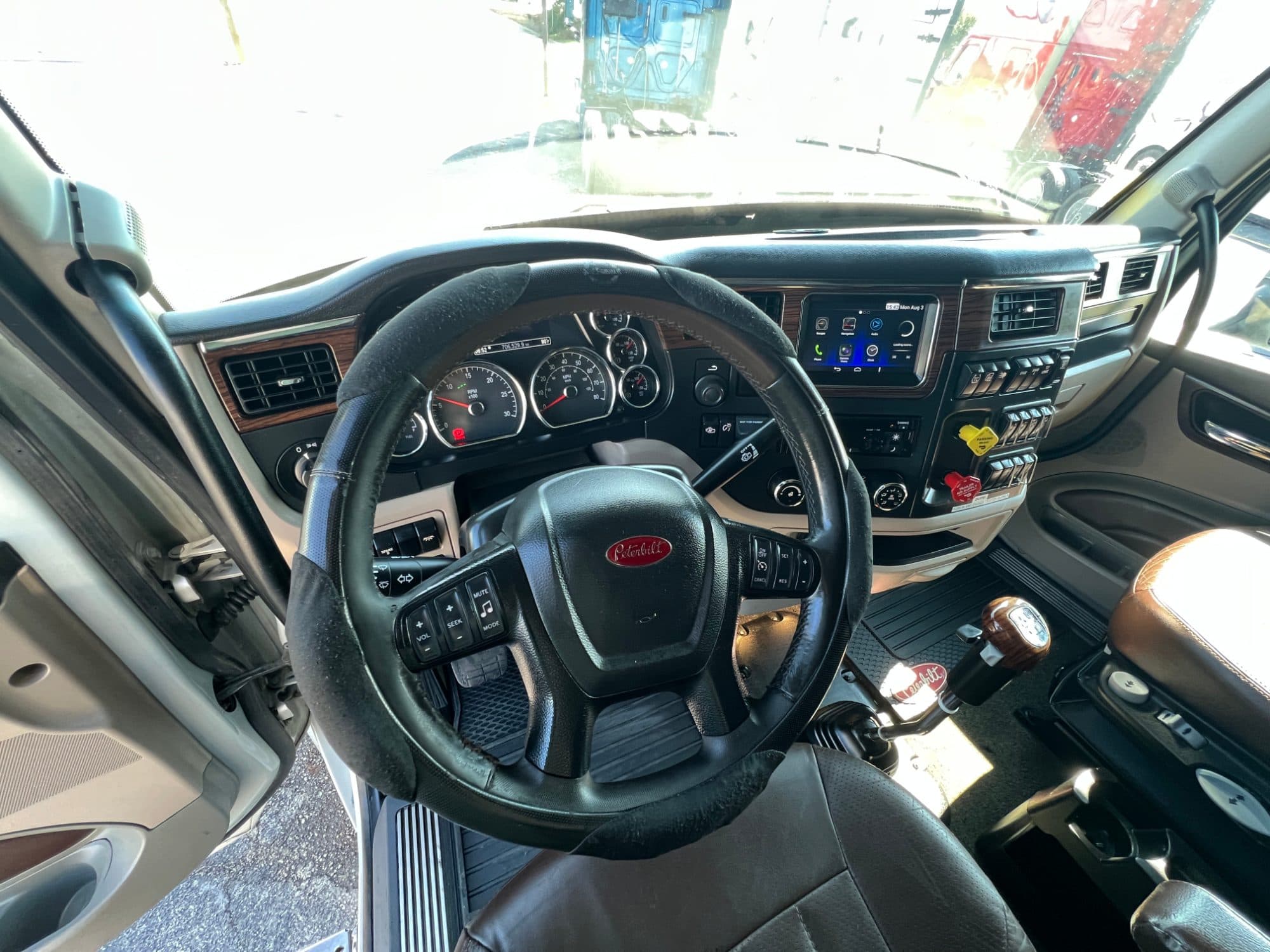 2020 Peterbilt 567