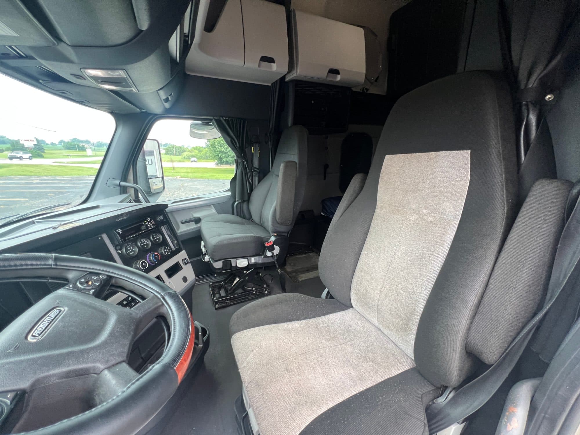 2020 Freightliner Cascadia