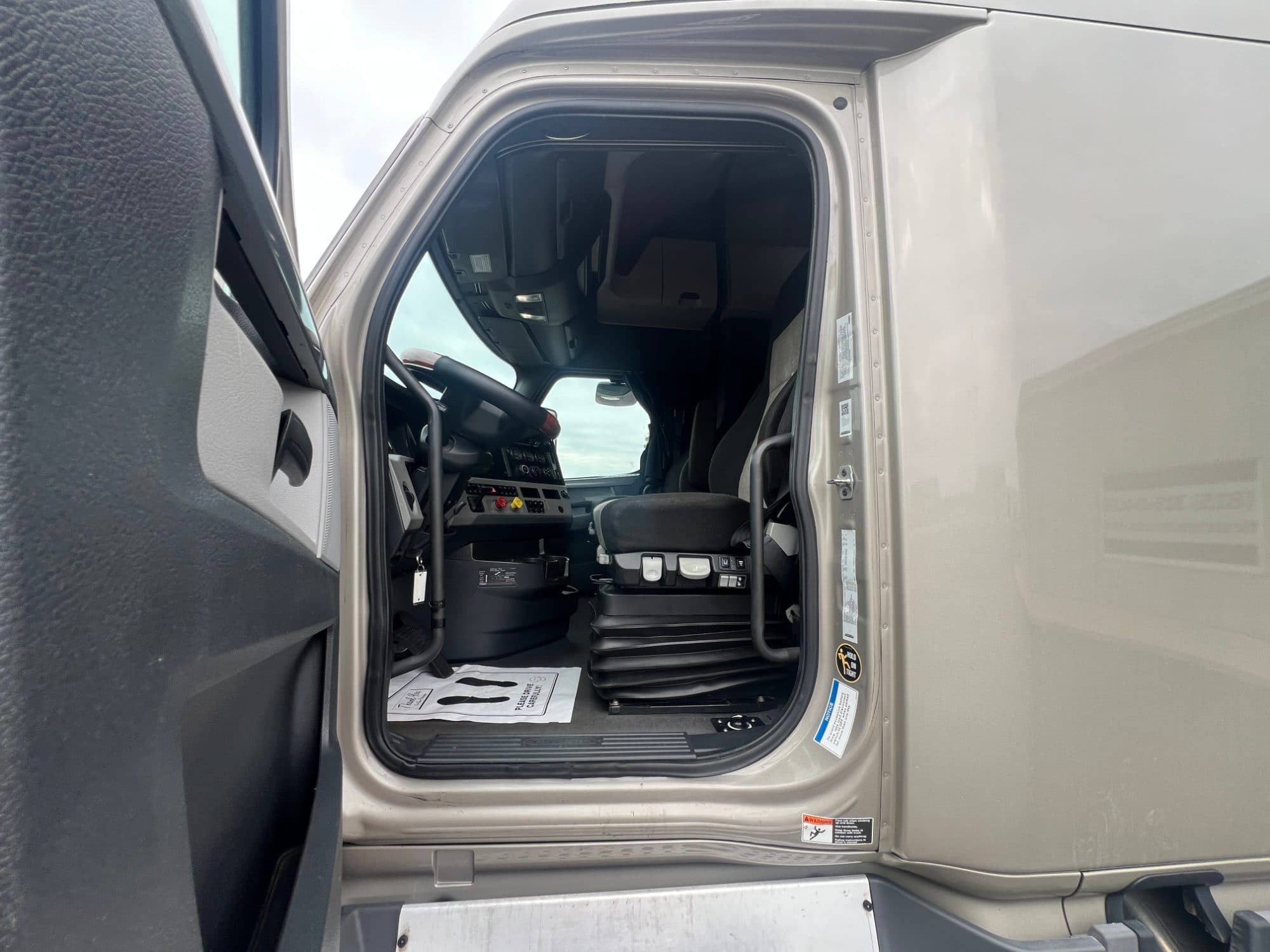 2020 Freightliner Cascadia