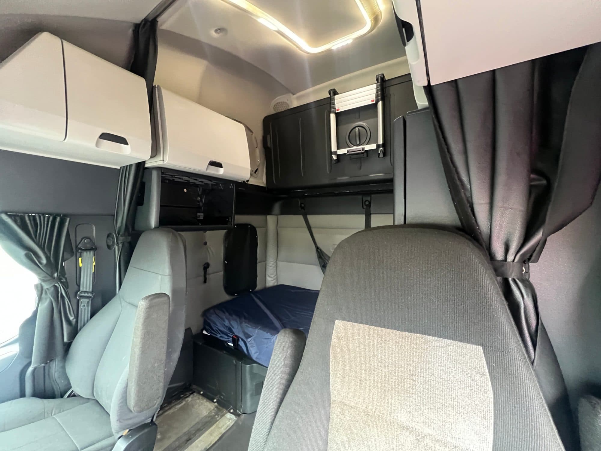2020 Freightliner Cascadia