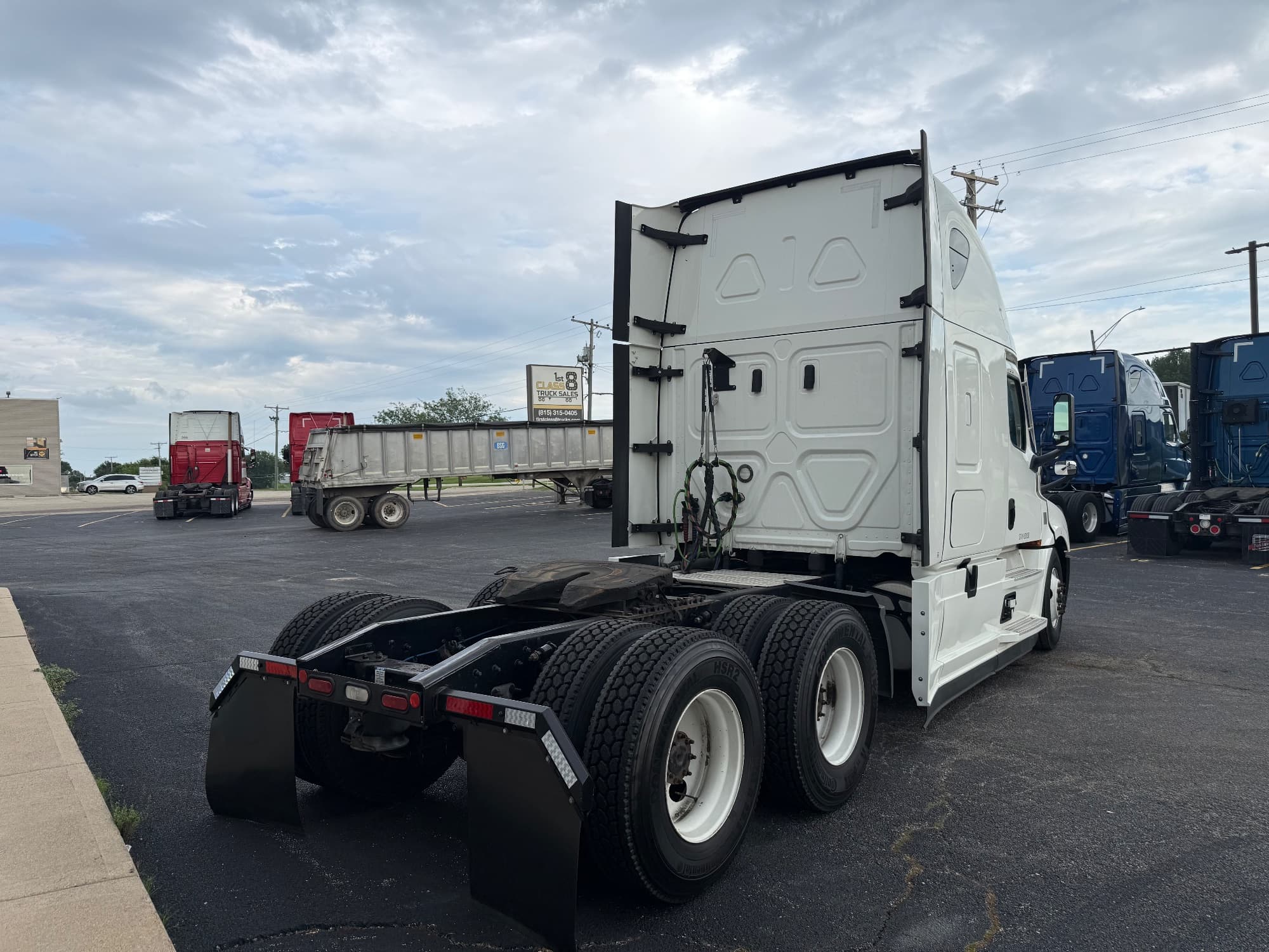 2022 Freightliner Cascadia 126