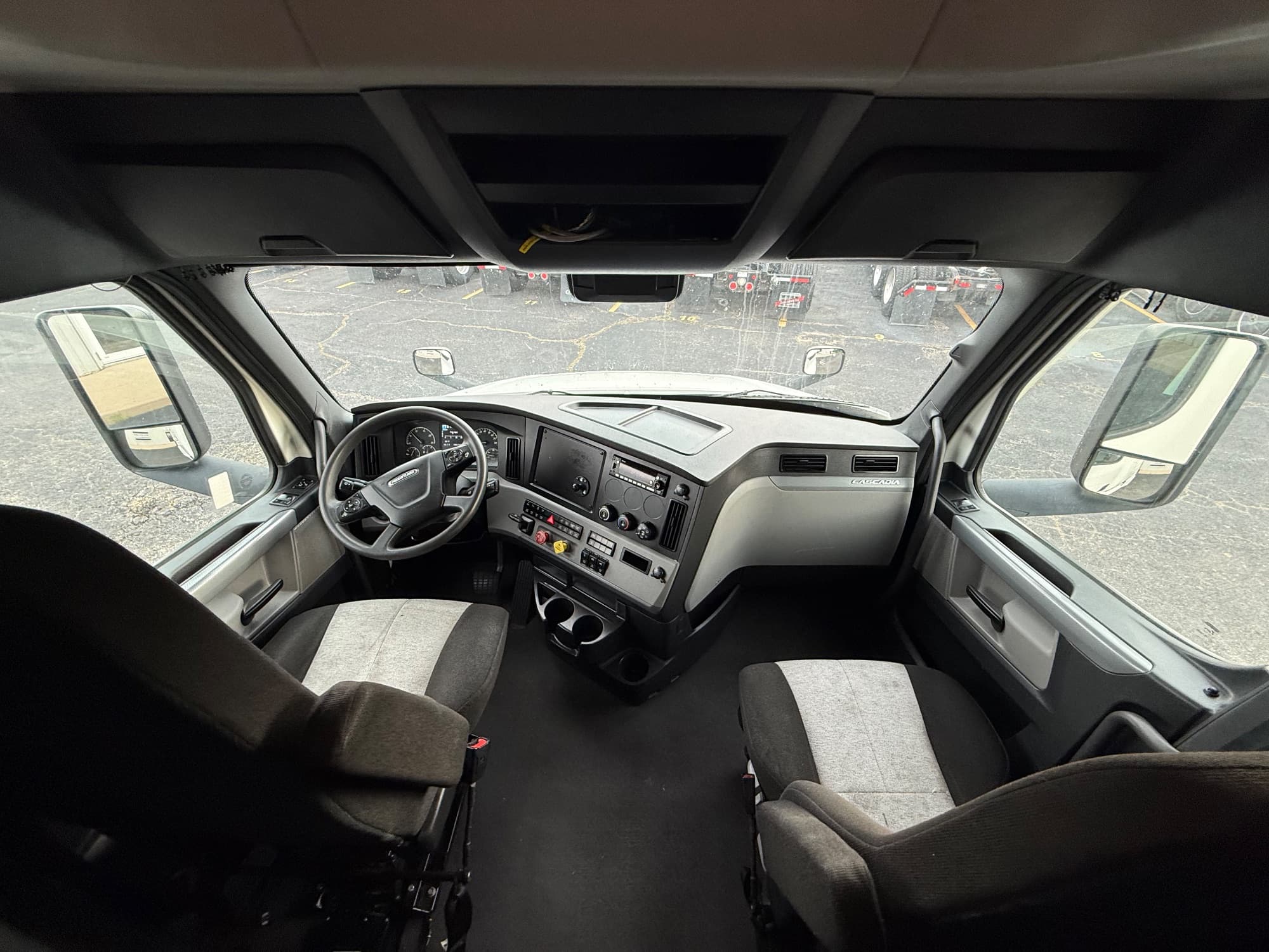 2022 Freightliner Cascadia 126