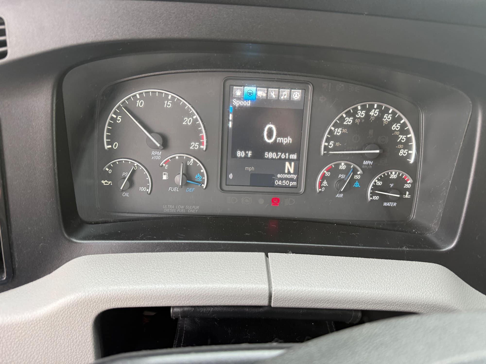 2022 Freightliner Cascadia 126