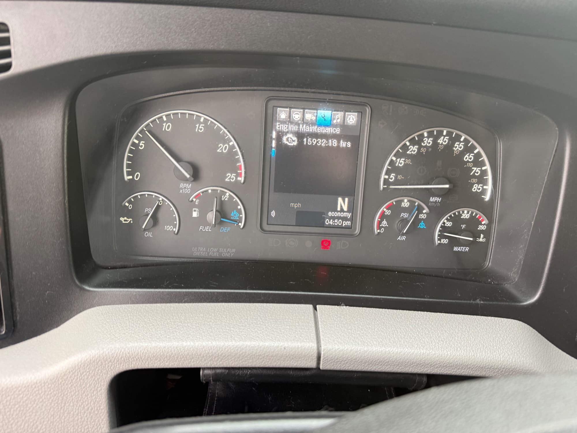 2022 Freightliner Cascadia 126