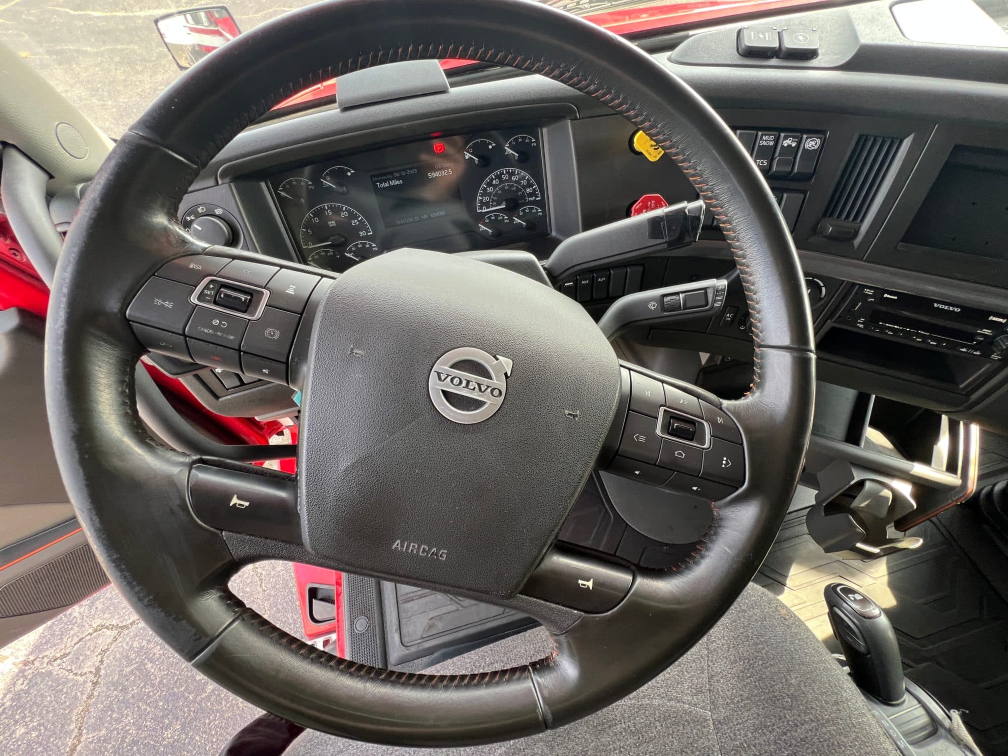 2022 Volvo VNL860