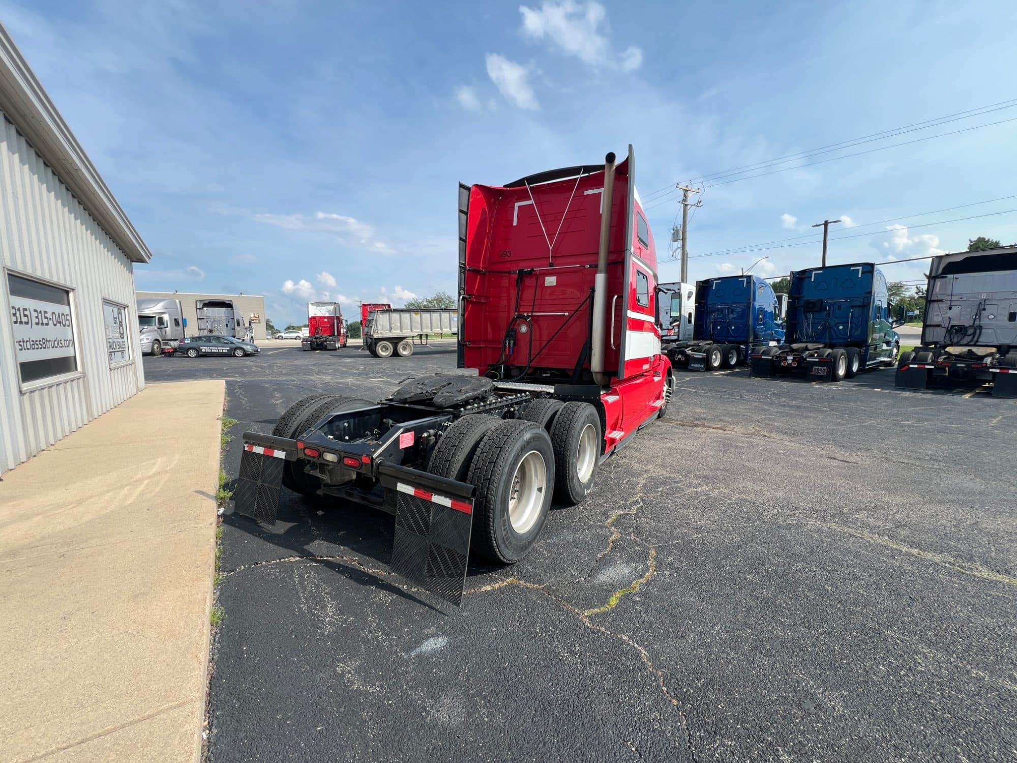 2022 Volvo VNL860