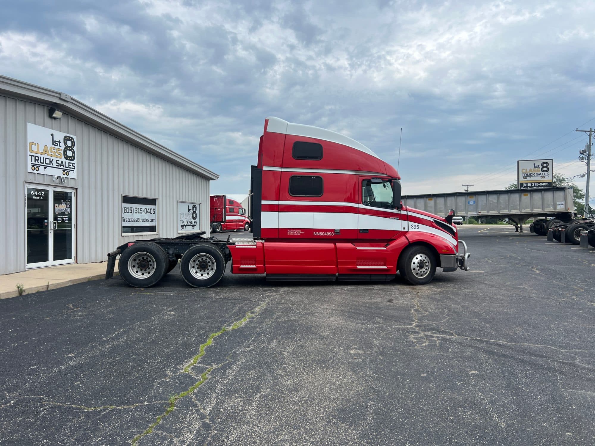 2022 Volvo VNL860