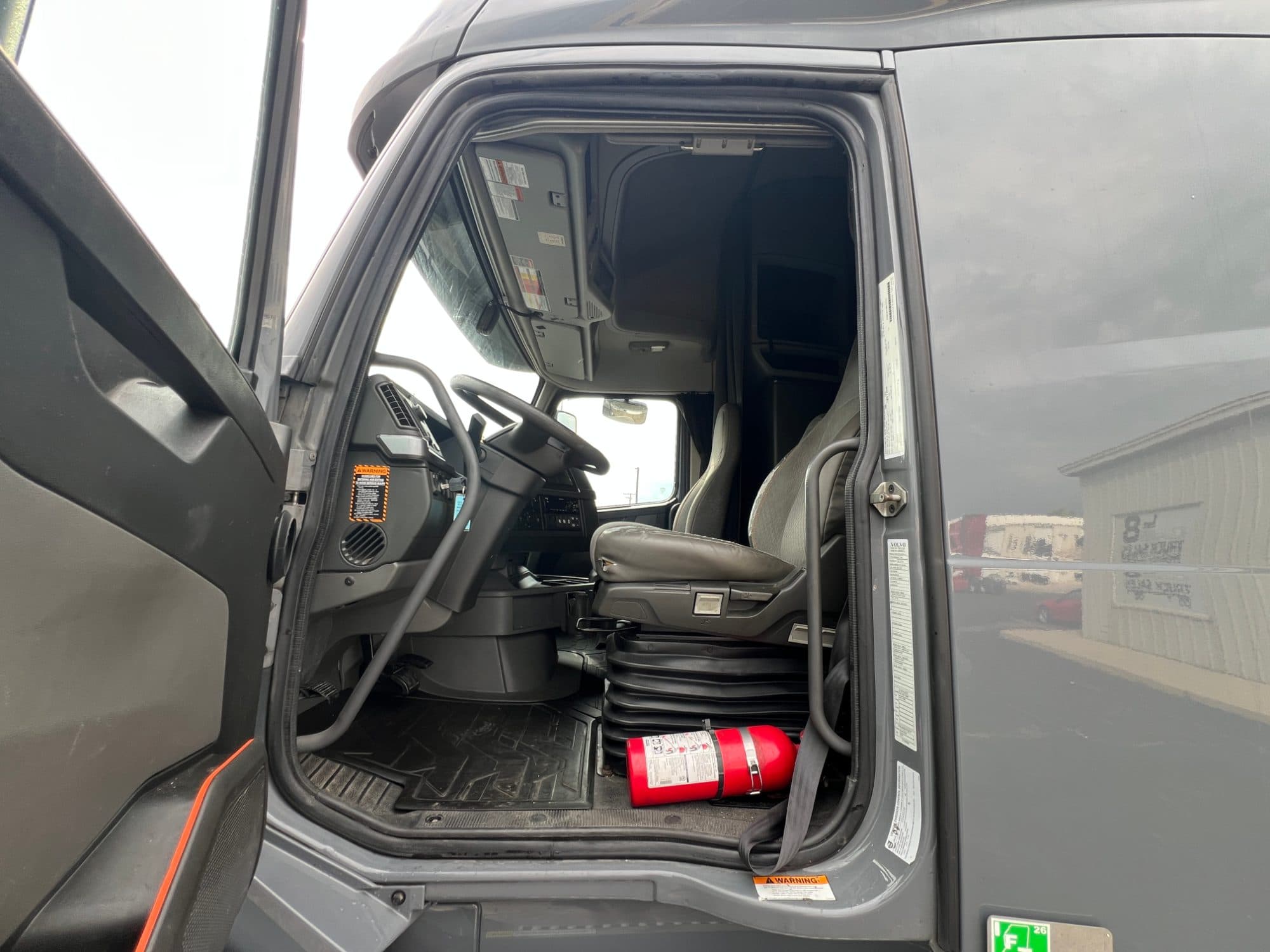 2021 Volvo VNL760