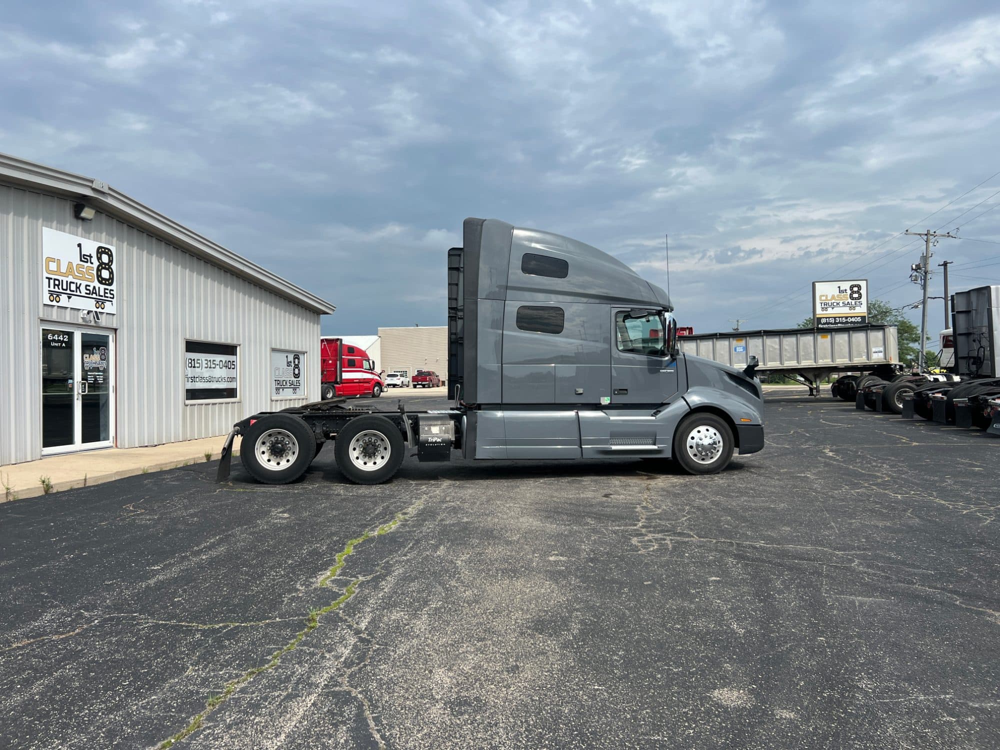2021 Volvo VNL760