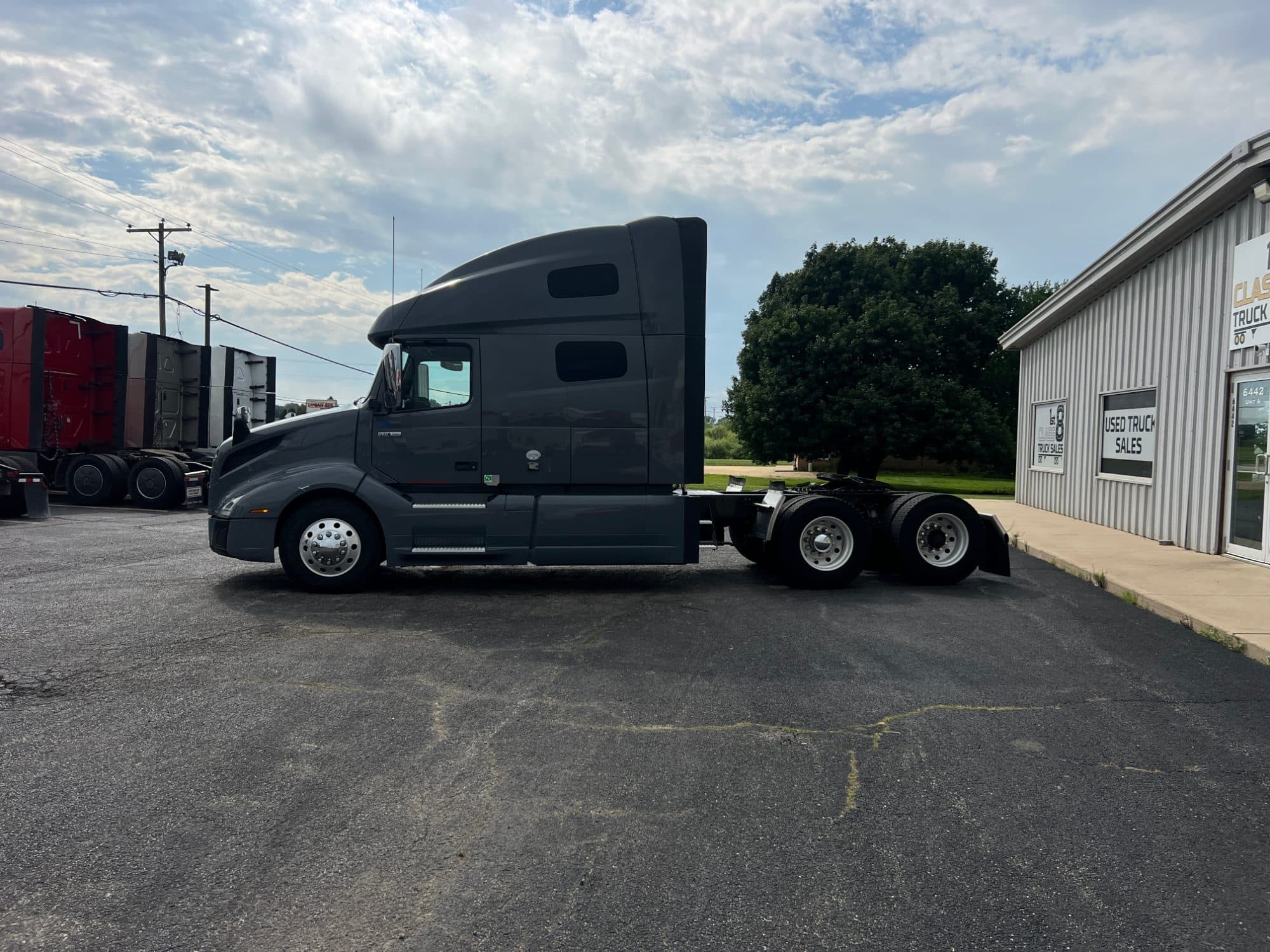 2021 Volvo VNL760
