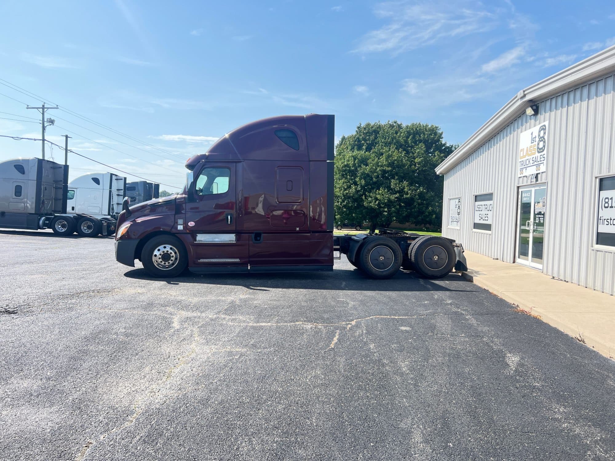 2021 Freightliner Cascadia 126