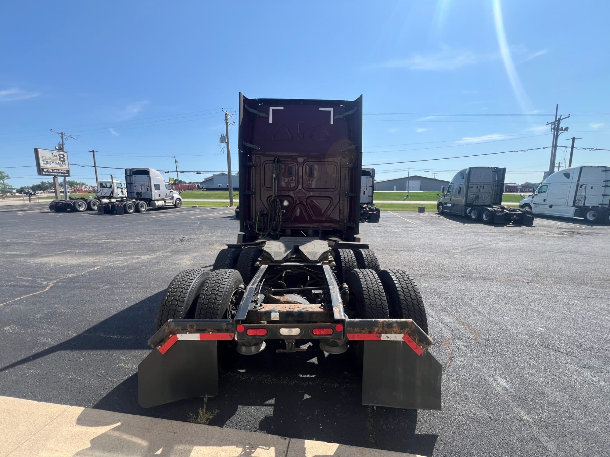 2021 Freightliner Cascadia 126