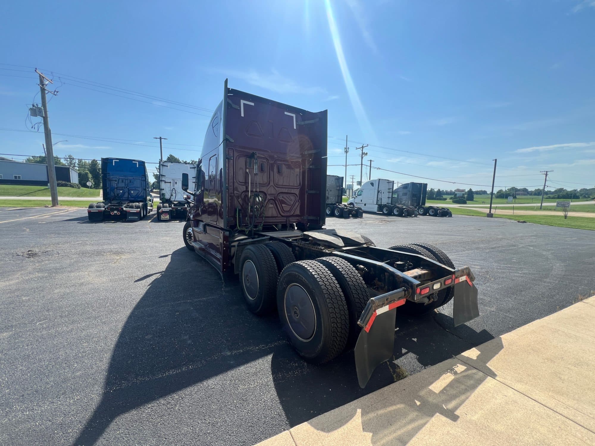 2021 Freightliner Cascadia 126