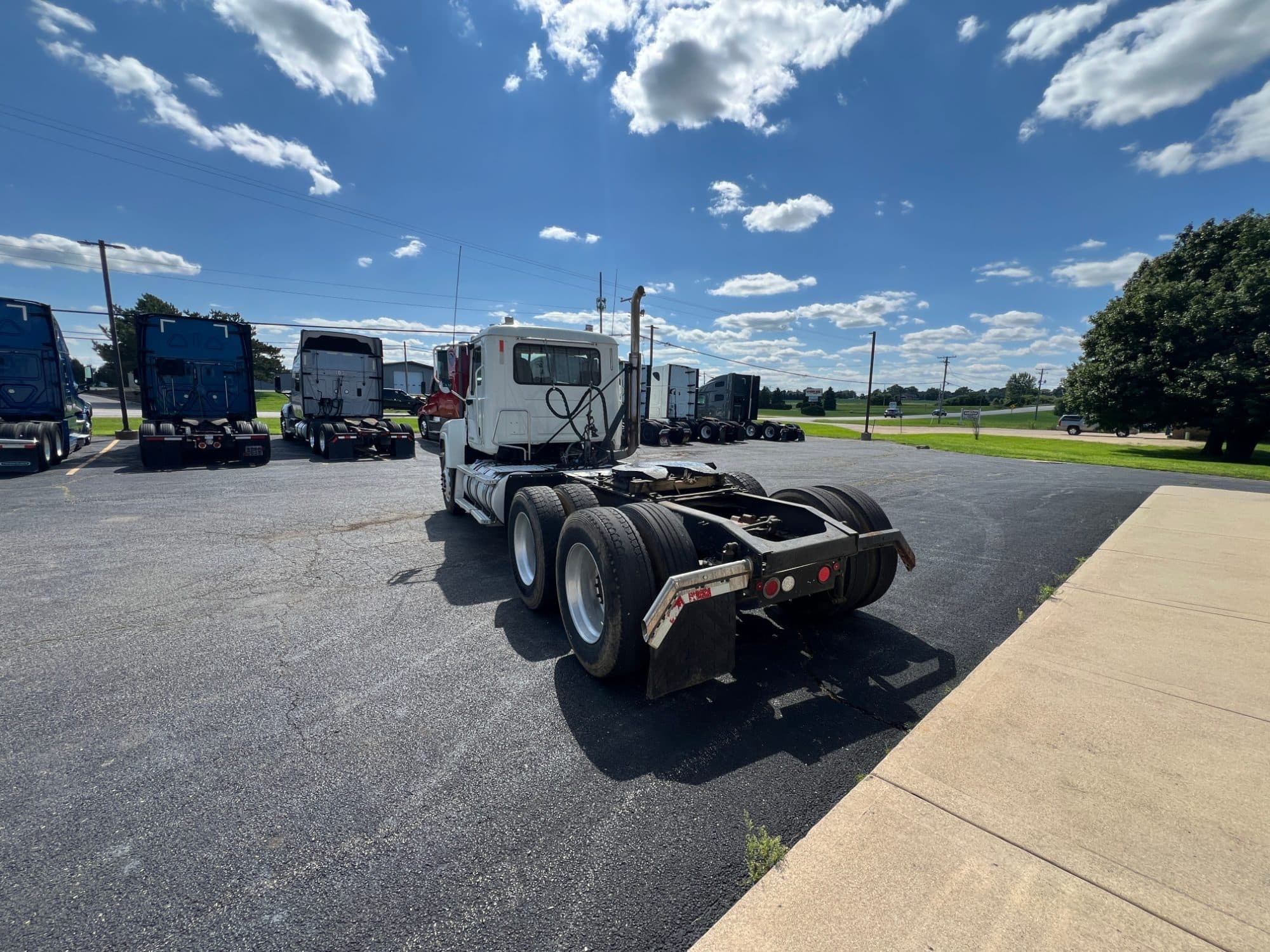 2015 Mack Pinnacle